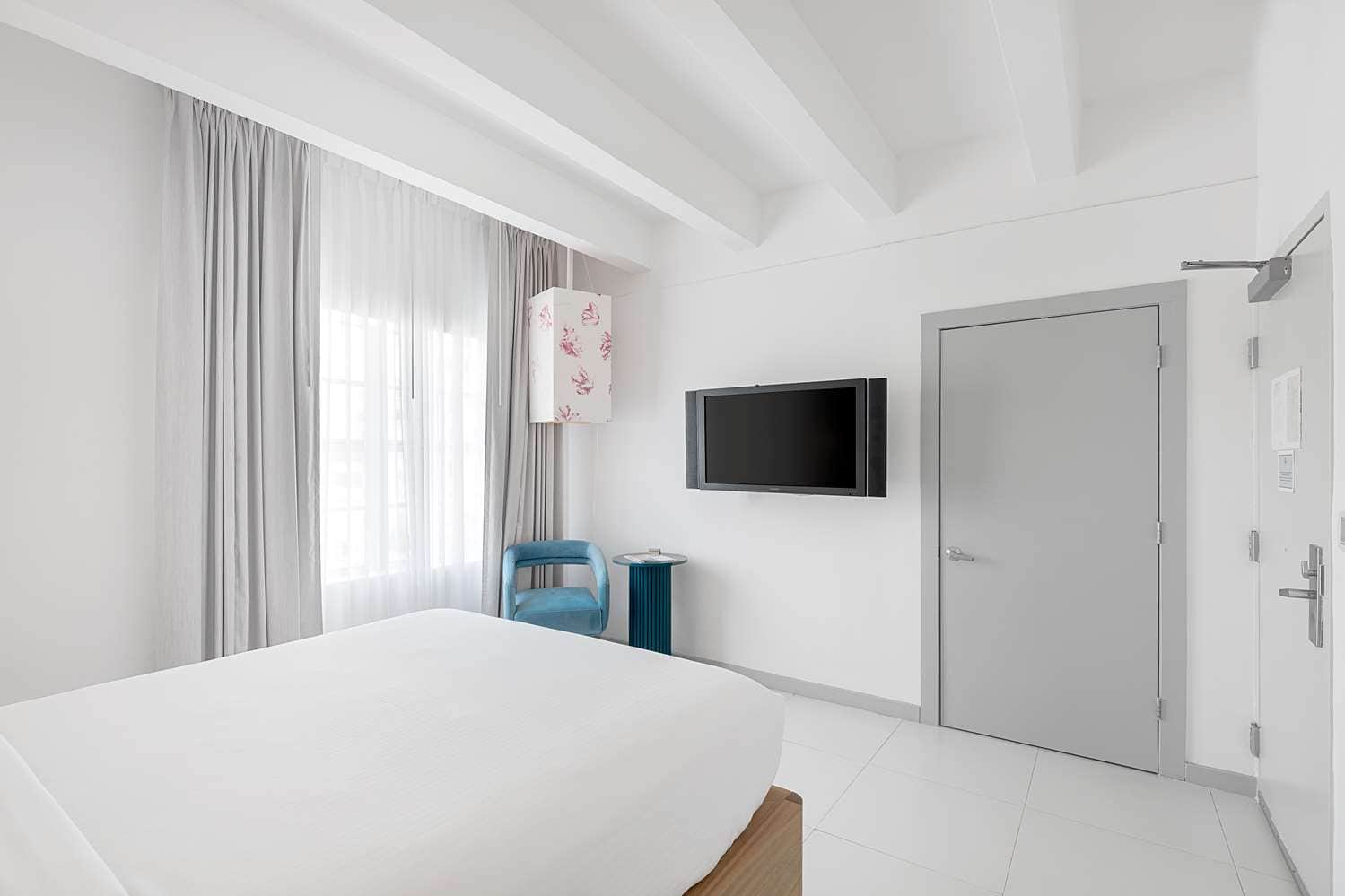 The Townhouse Hotel