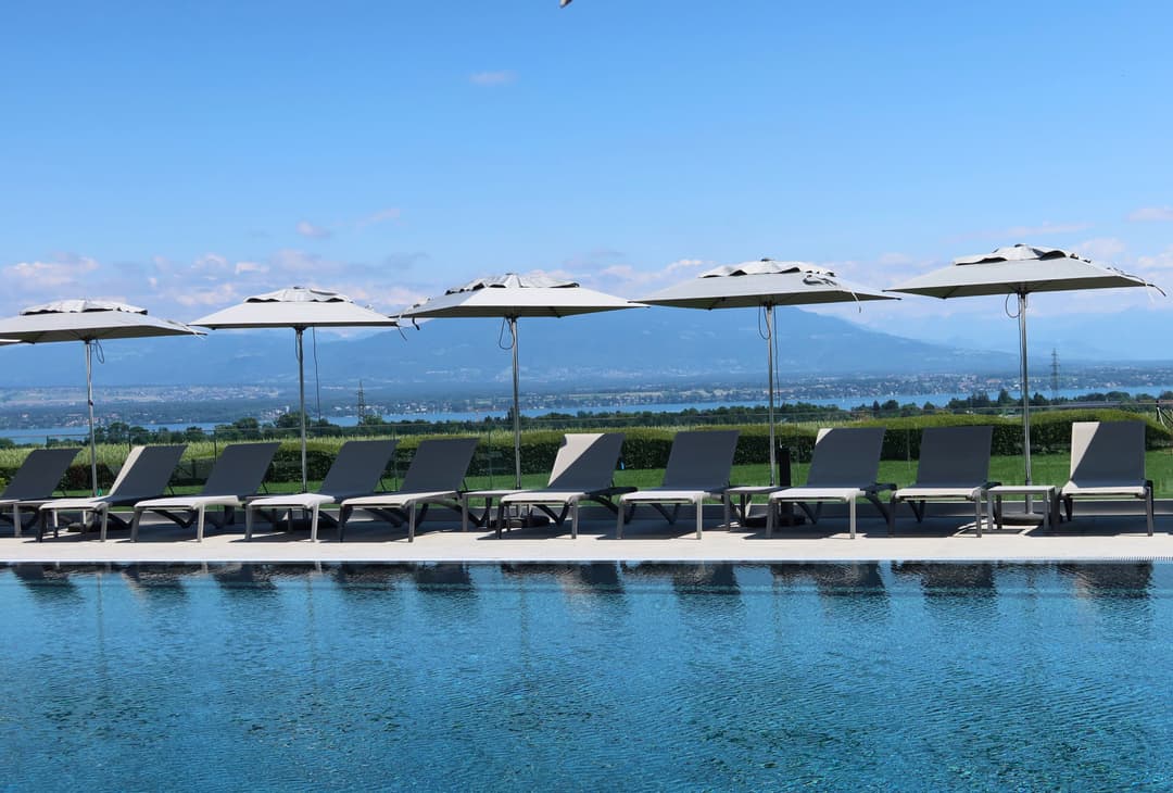 Everness Hotel & Resort