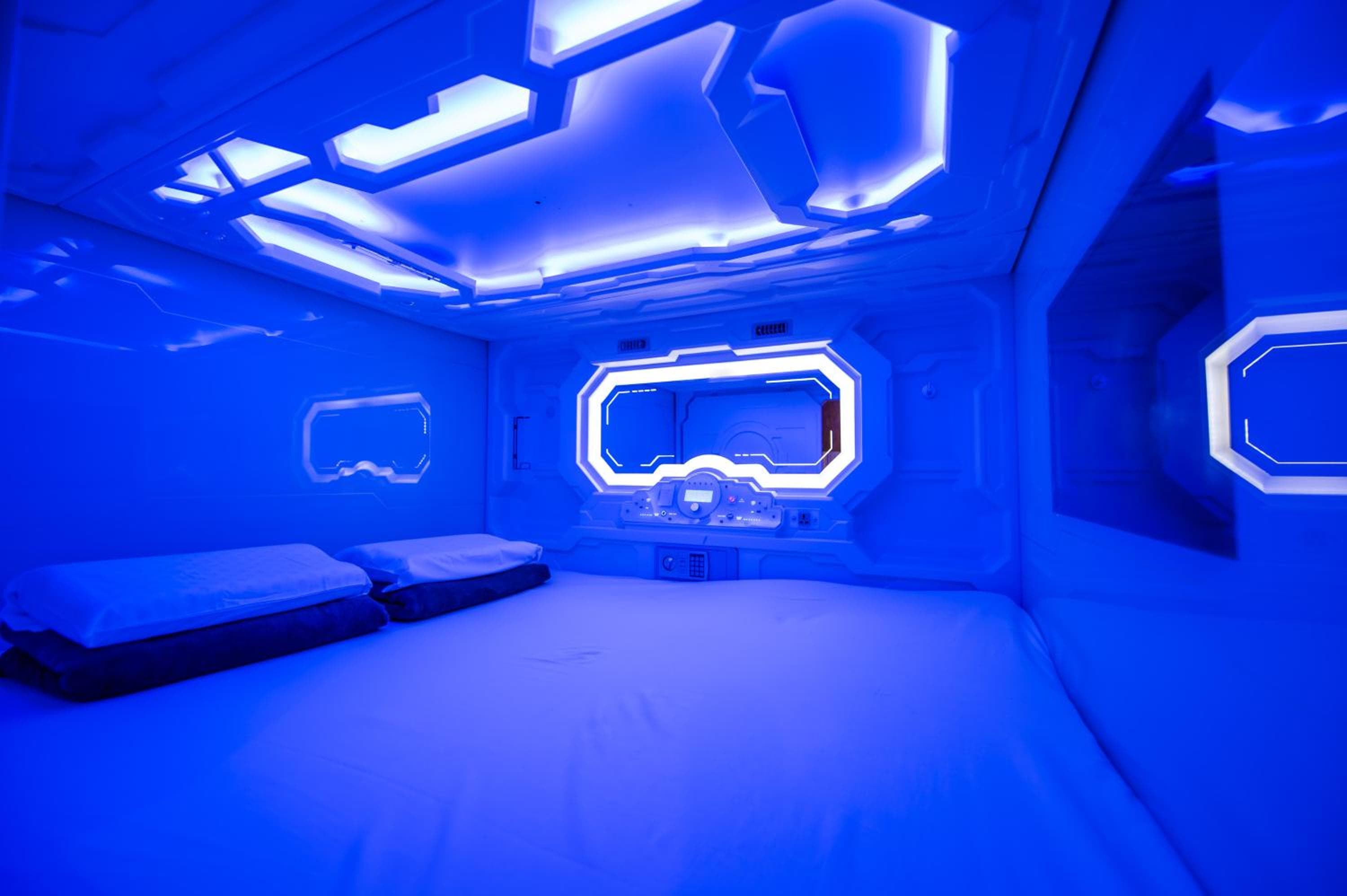 Space Q Capsule Hotel