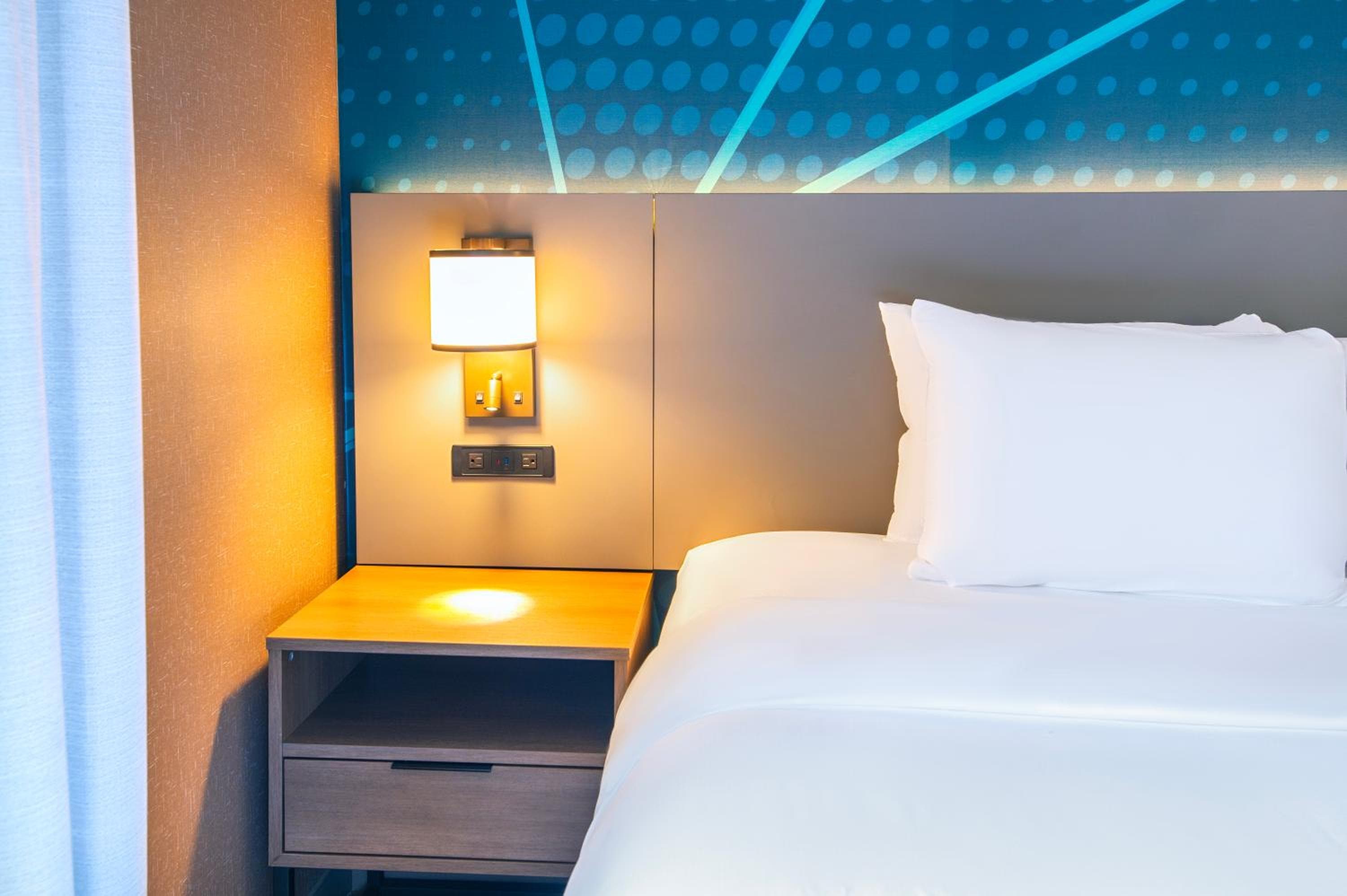 Comfort Suites London