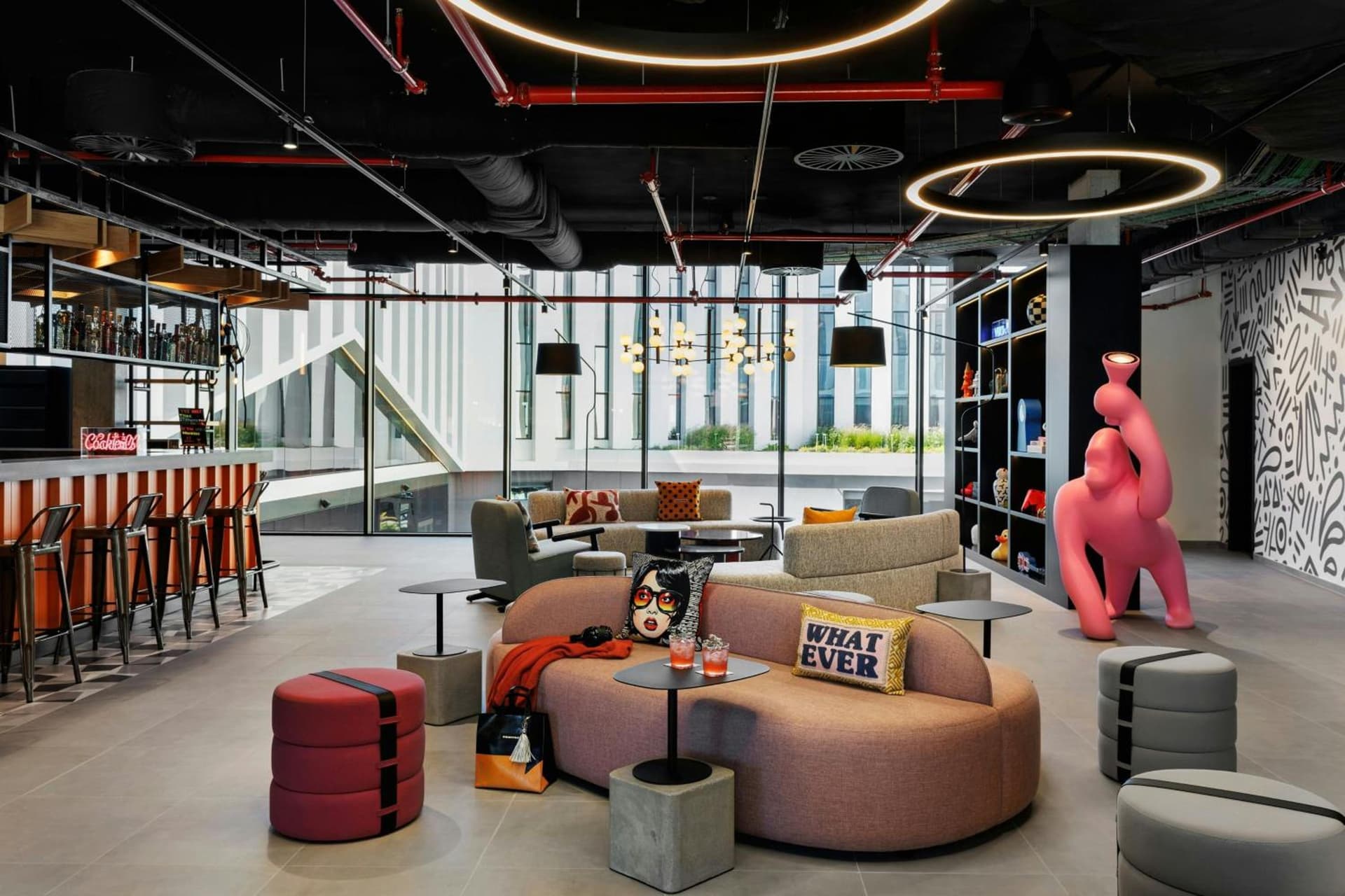 Moxy Alfragide Lisboa