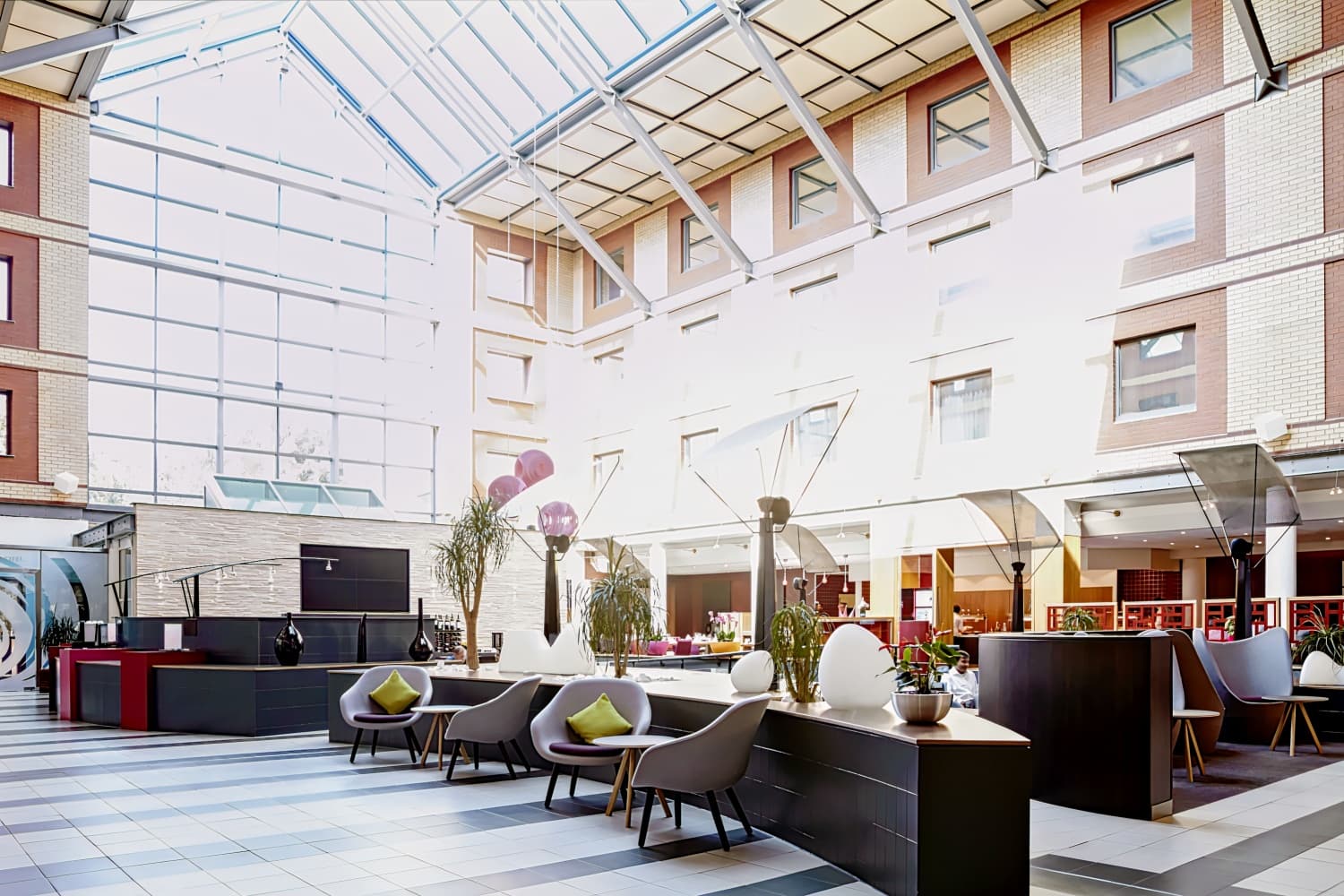 Novotel London Heathrow Airport - M4 Jct 4