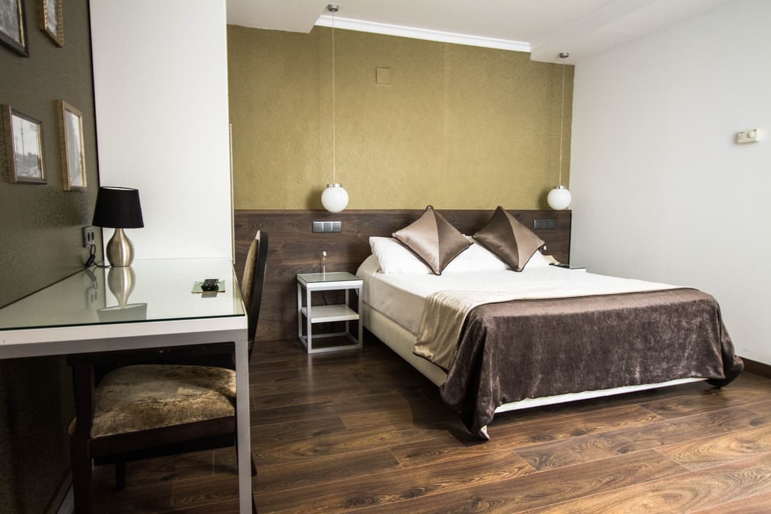 Hotel Moderno Bcn (Old)