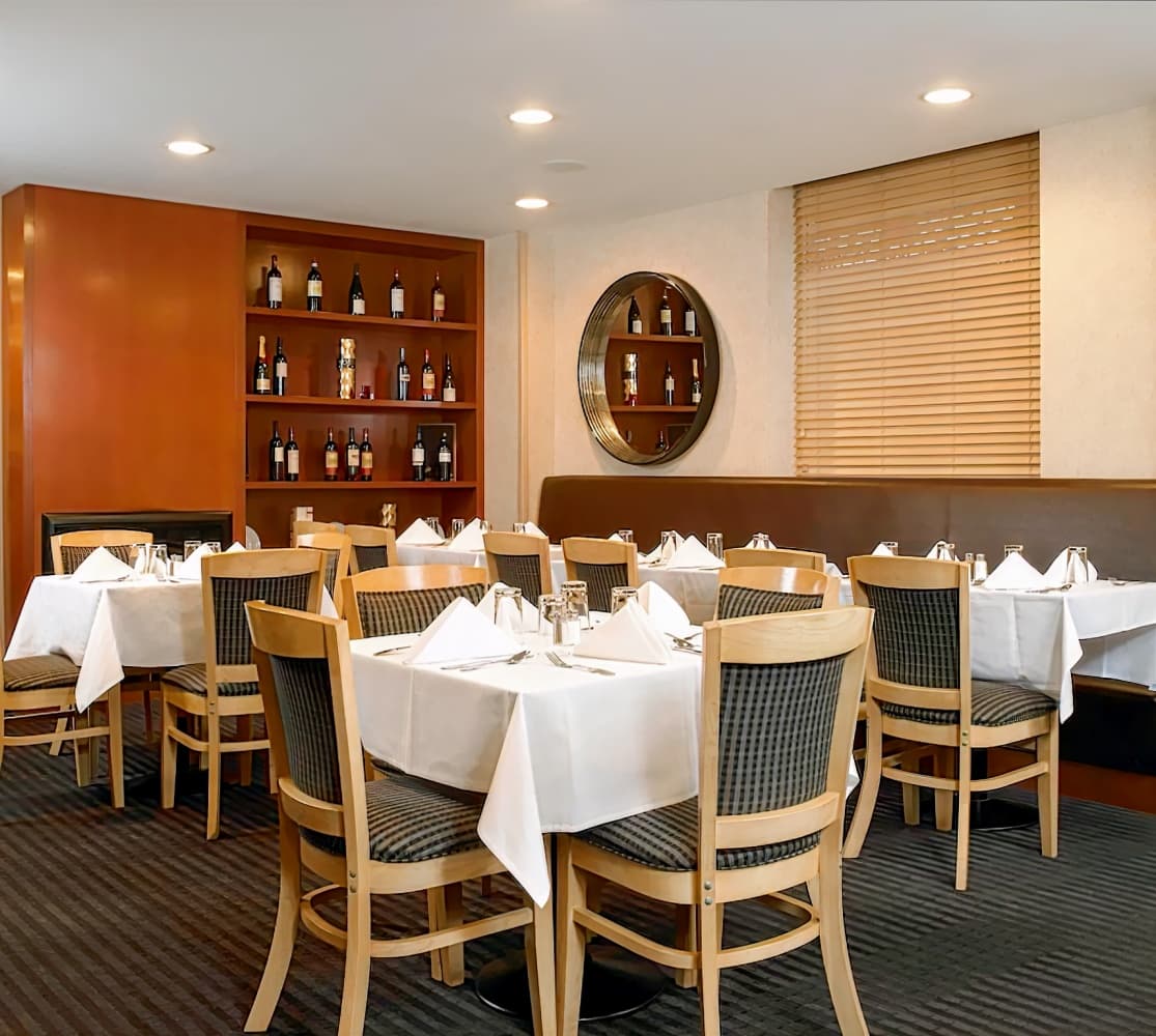 Holiday Inn Wall Street, an IHG Hotel