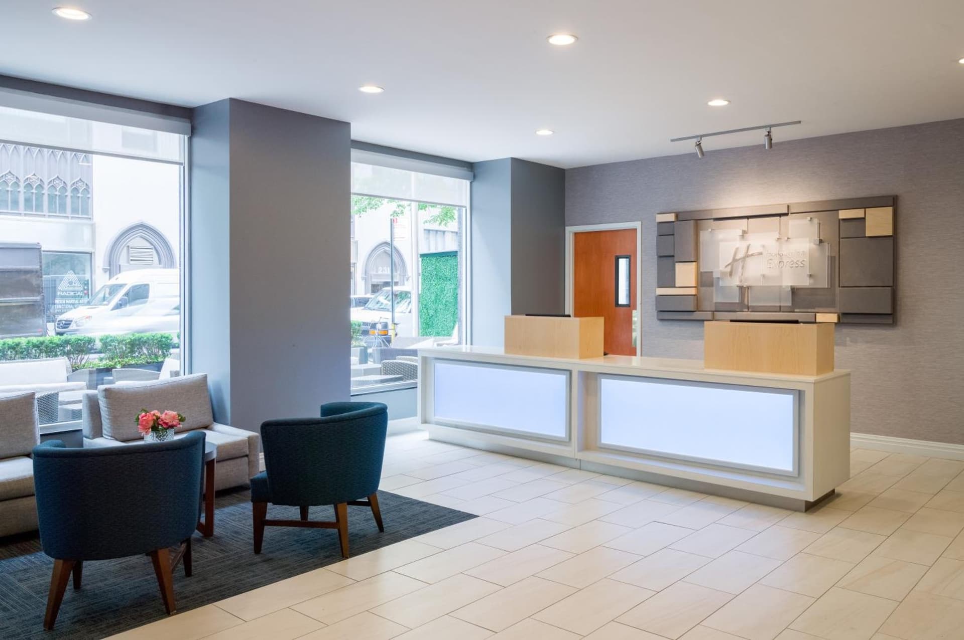 Holiday Inn Express New York City Chelsea, an IHG Hotel
