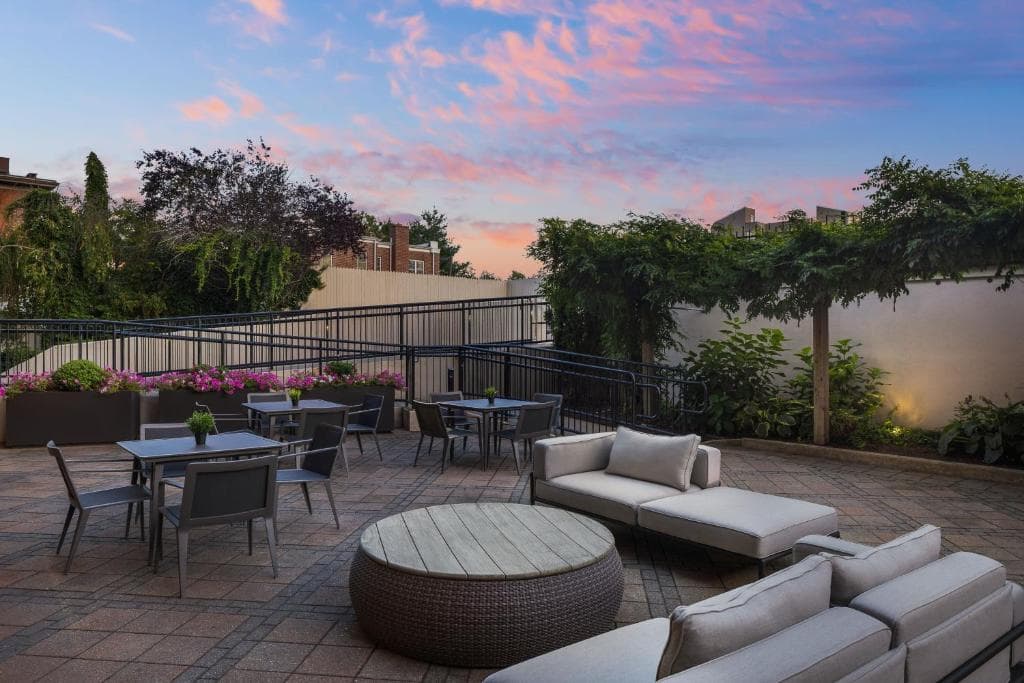 Courtyard New Haven at Yale