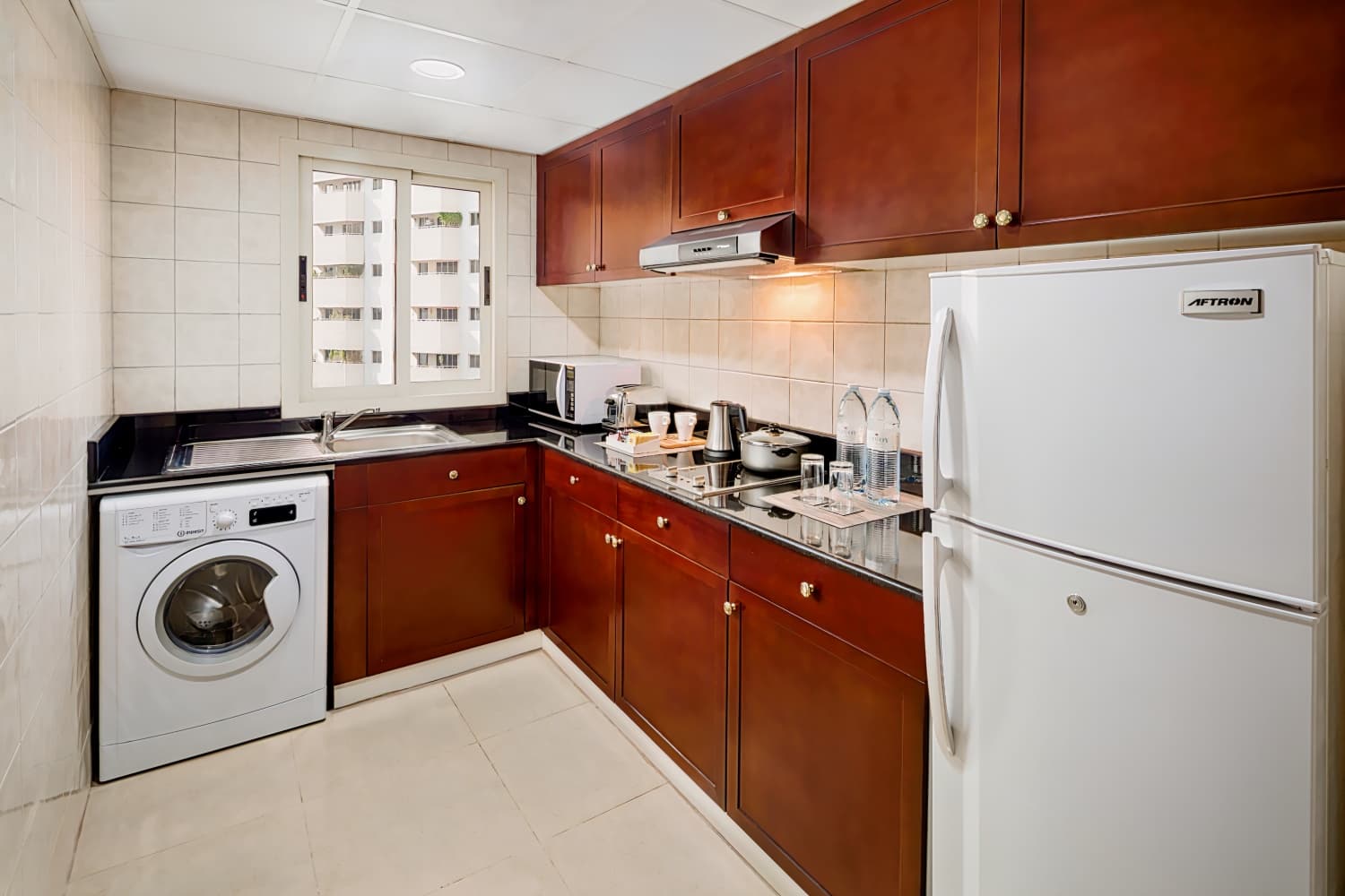 Savoy Crest Hotel Apartments