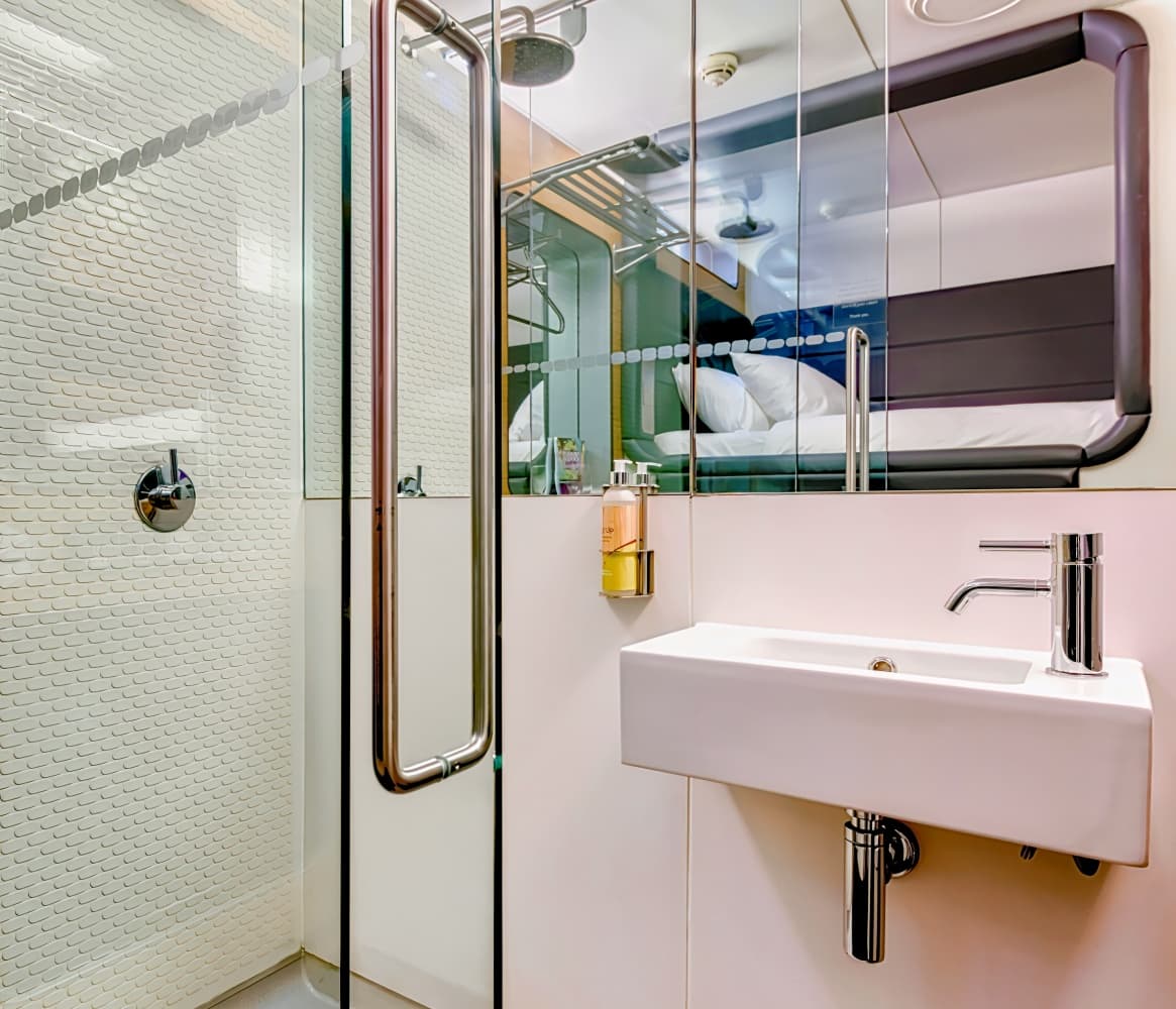 YOTELAIR London Gatwick Airport