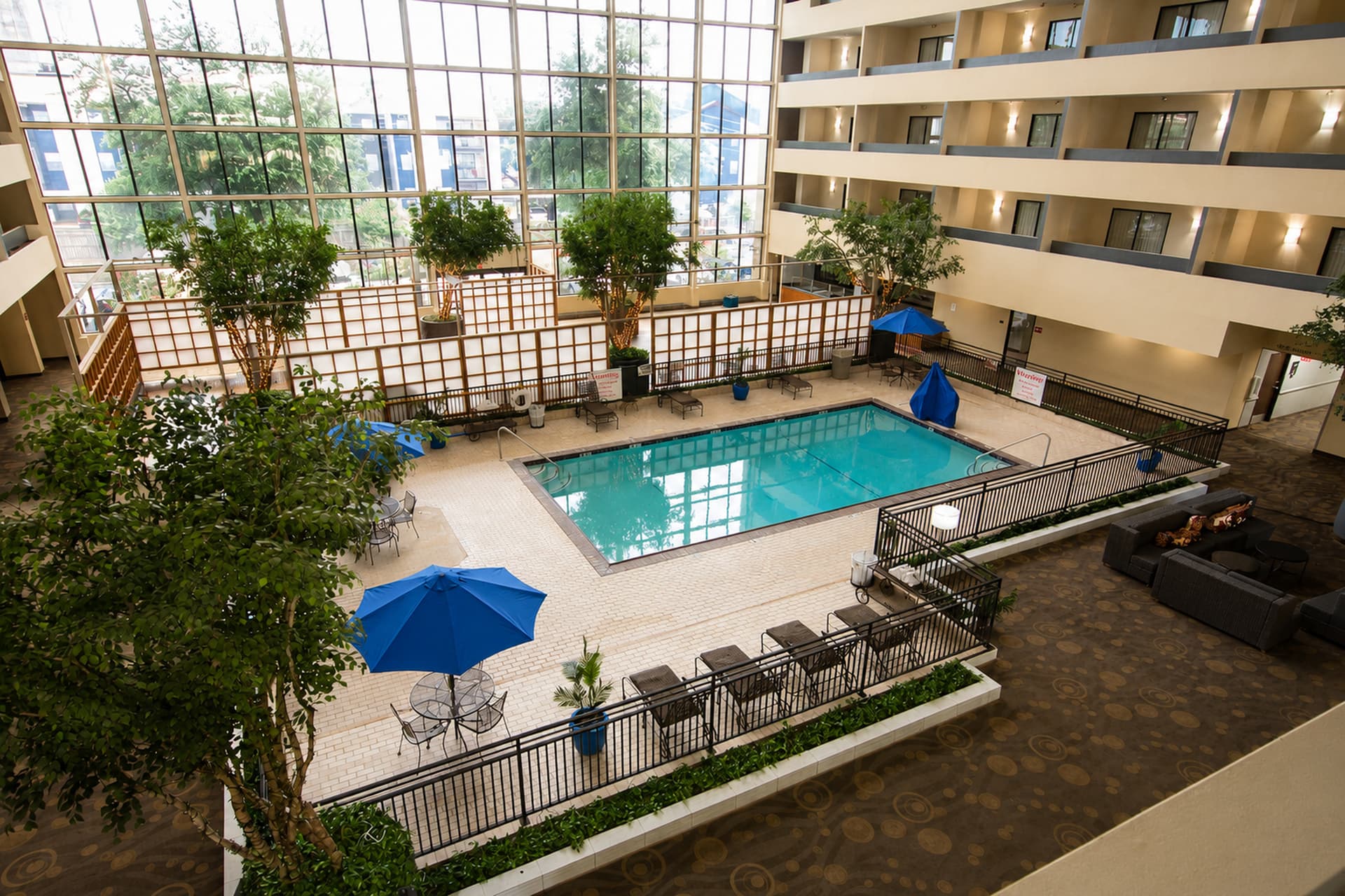 Atrium Hotel & Suites DFW Airport