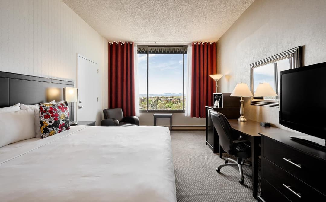 Travelodge Quebec City Hotel & Convention Centre by Wyndham