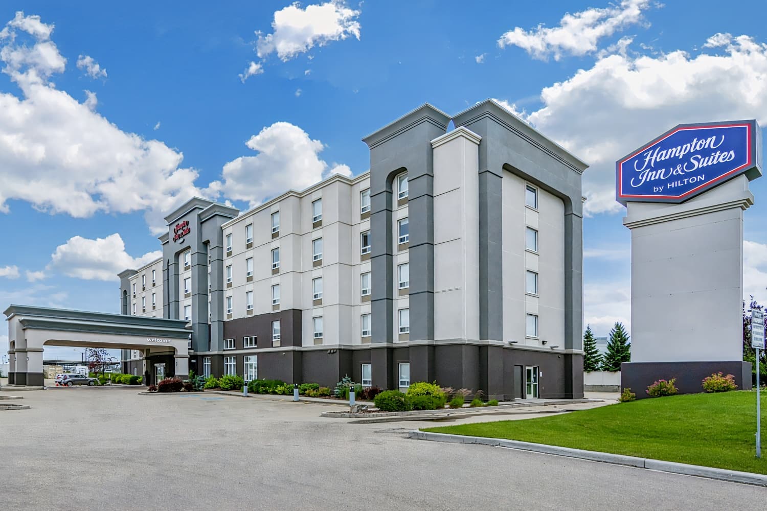 Hampton Inn & Suites by Hilton Edmonton/West