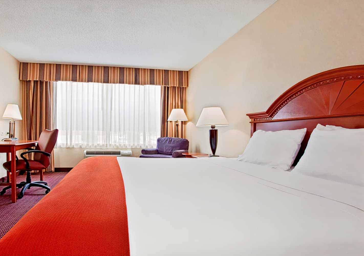 Holiday Inn Express Hotel & Suites Dayton-Centerville