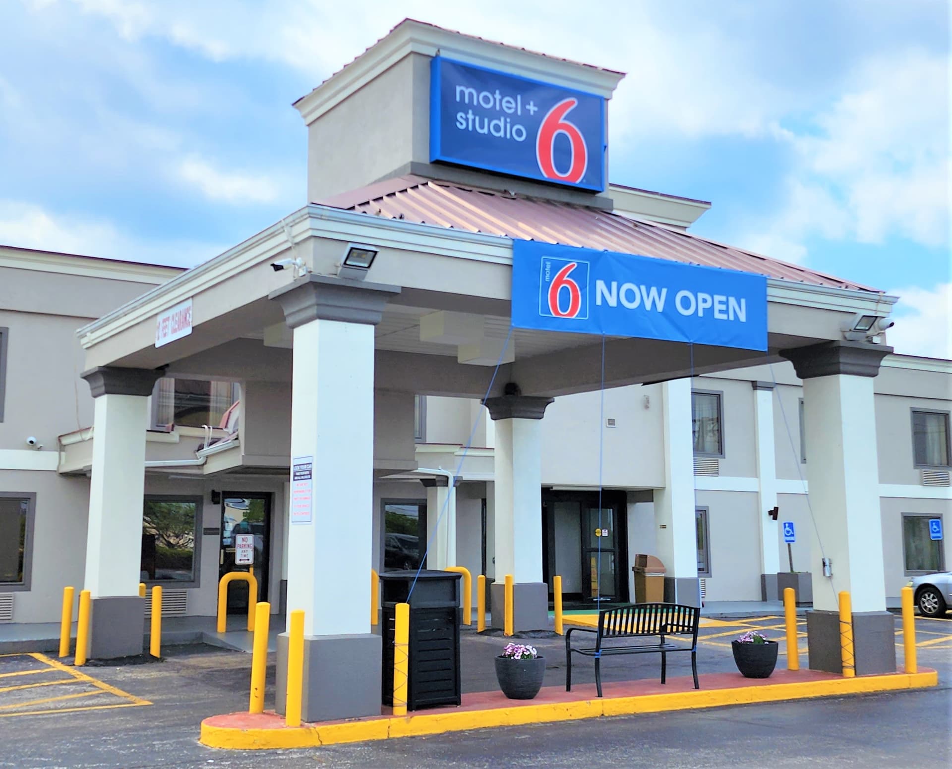 Studio 6 Suites / Motel 6 Baltimore West - Catonsville