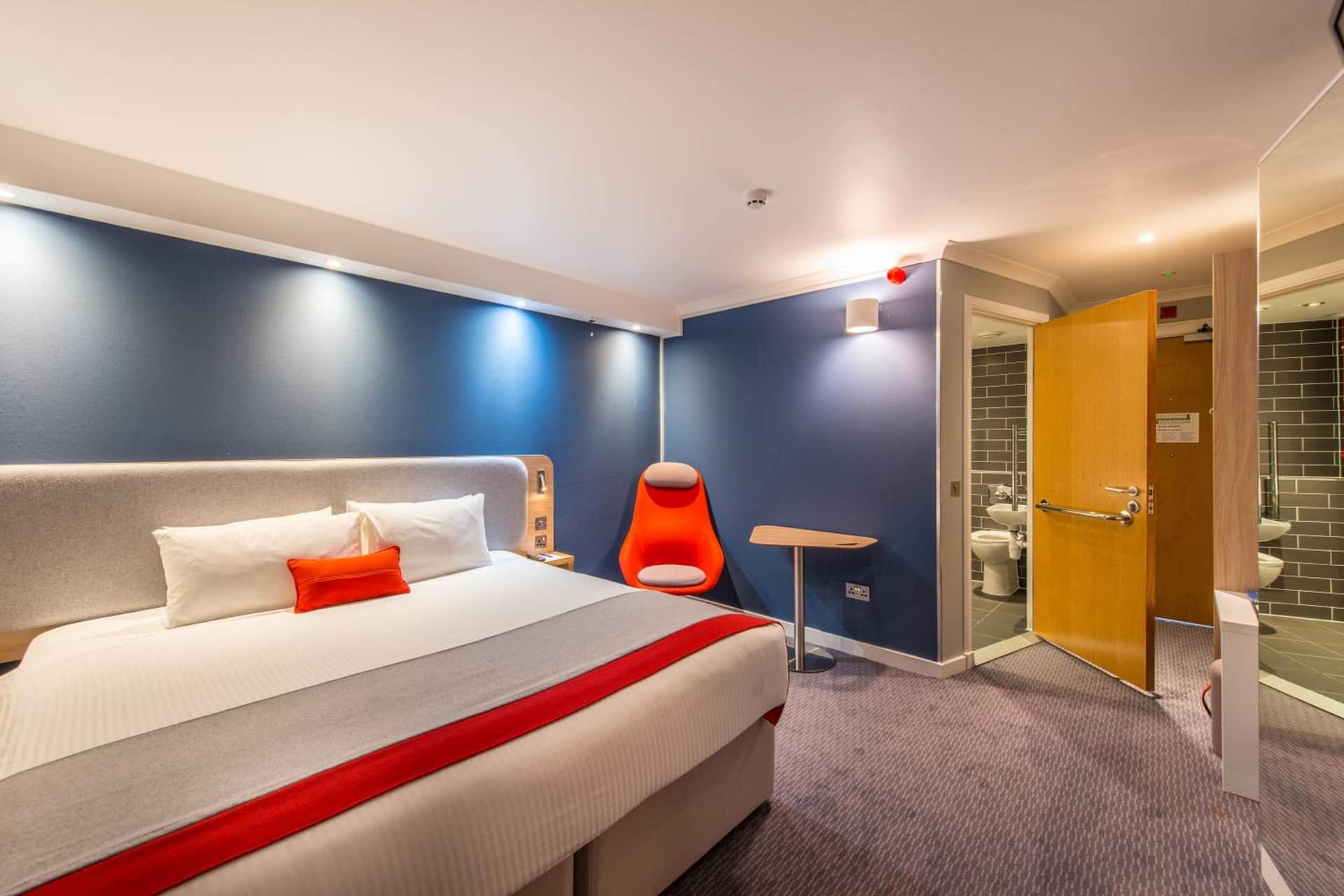 Holiday Inn Express Strathclyde Park