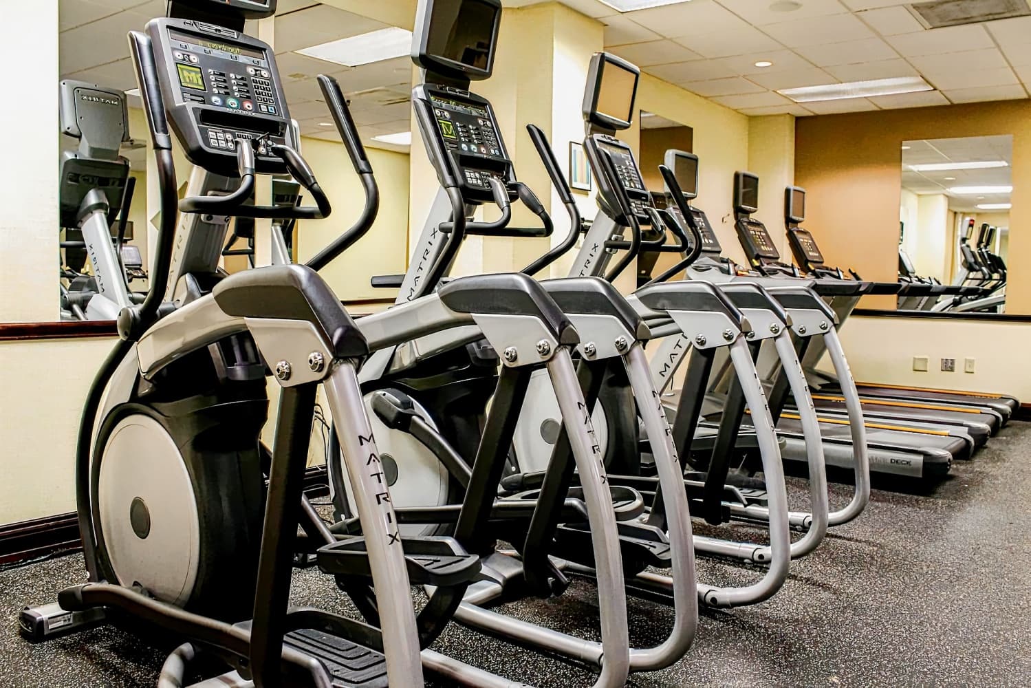 Crowne Plaza Cleveland Airport