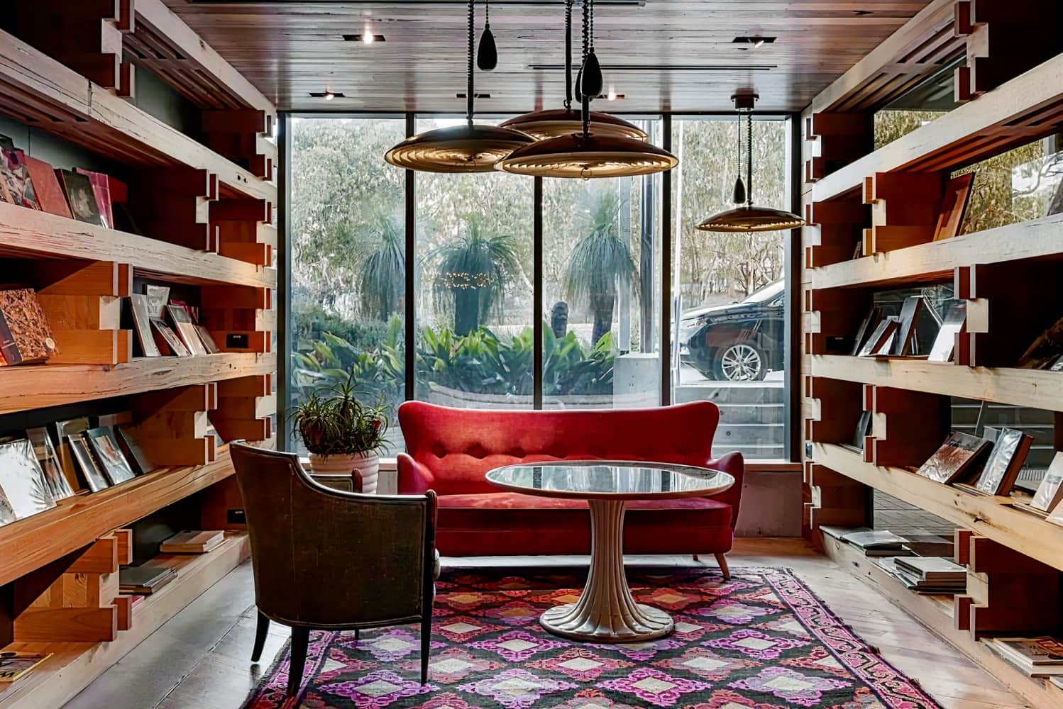 Ovolo Nishi