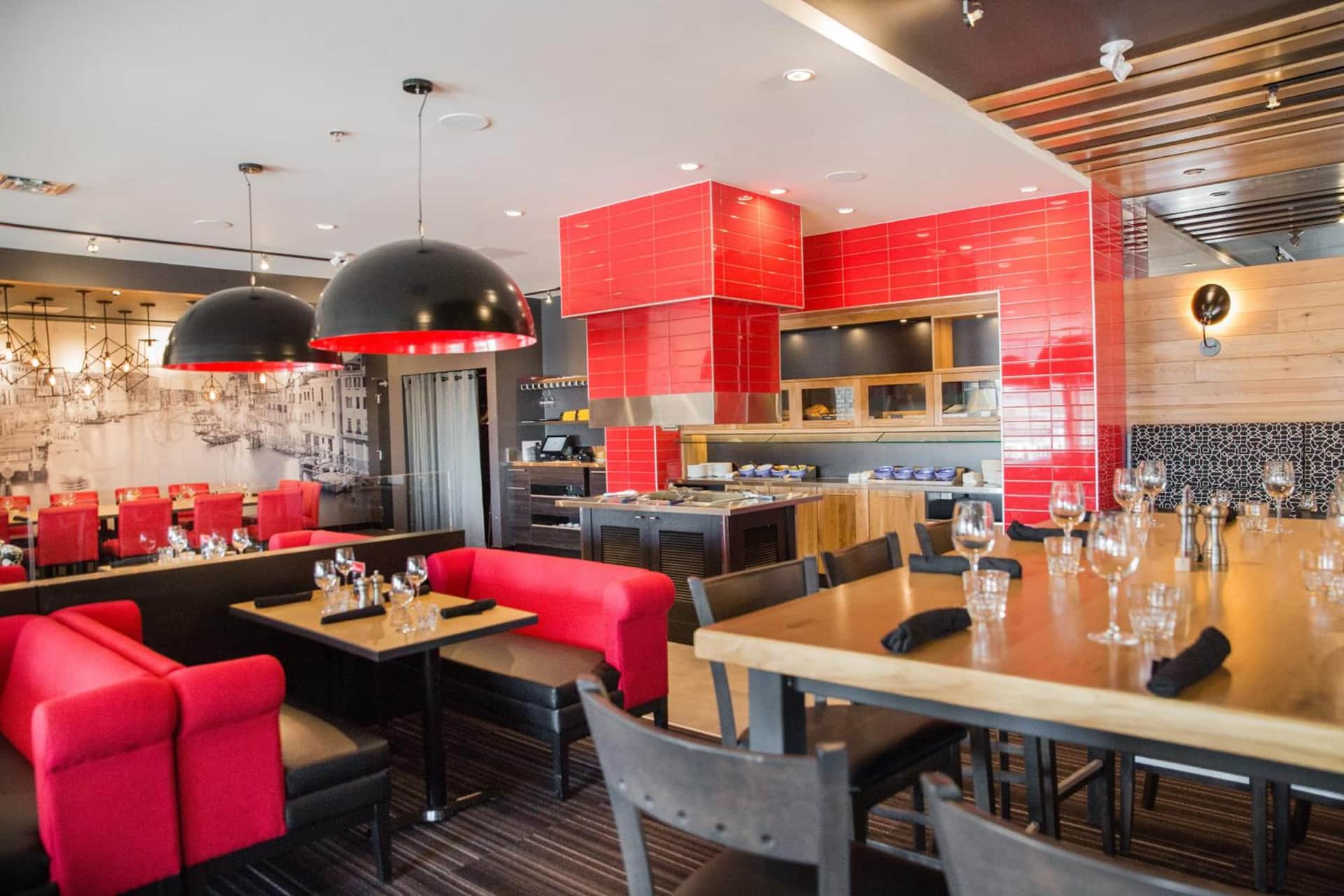 Holiday Inn Hotel & Suites Calgary South - Conference Ctr