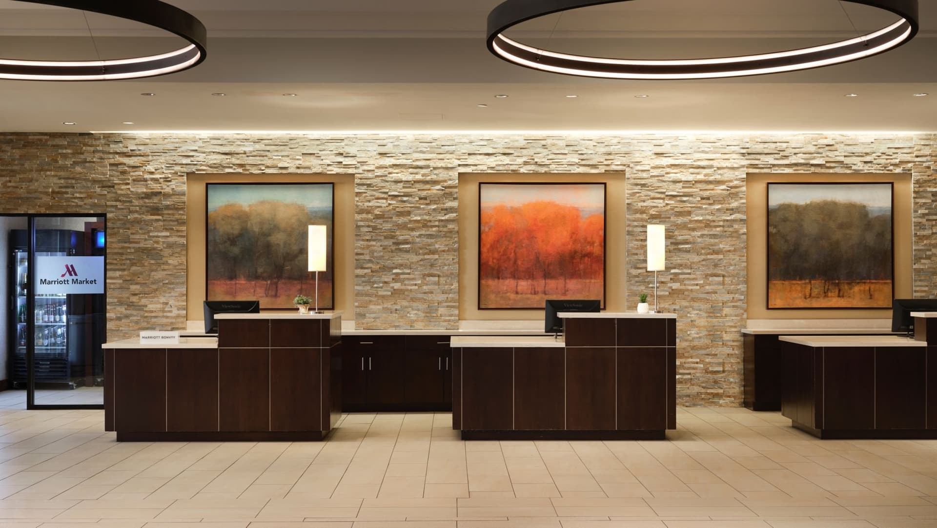 Minneapolis Marriott Northwest Hotel & Conference Center