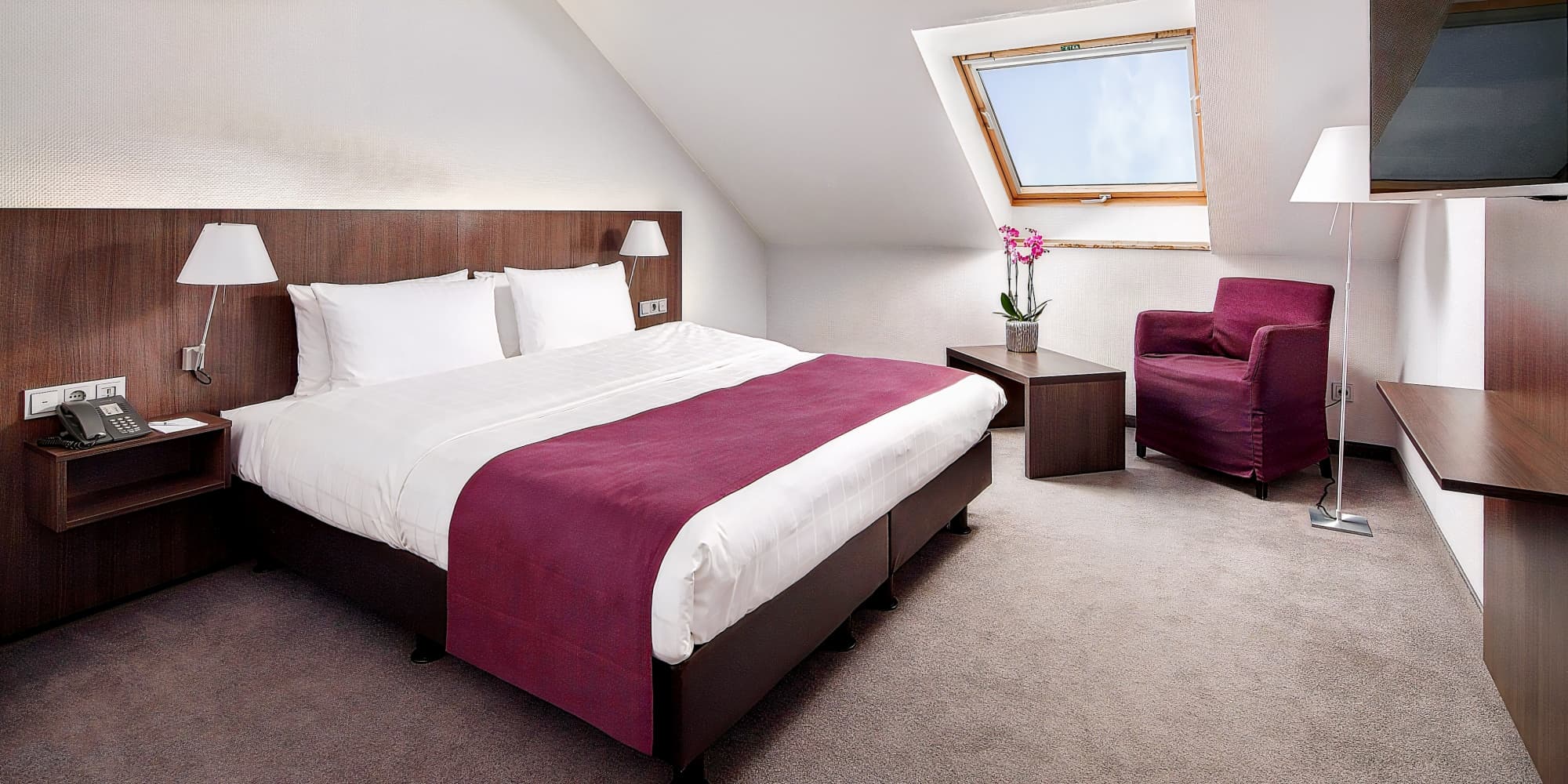 Holiday Inn Düsseldorf Hafen