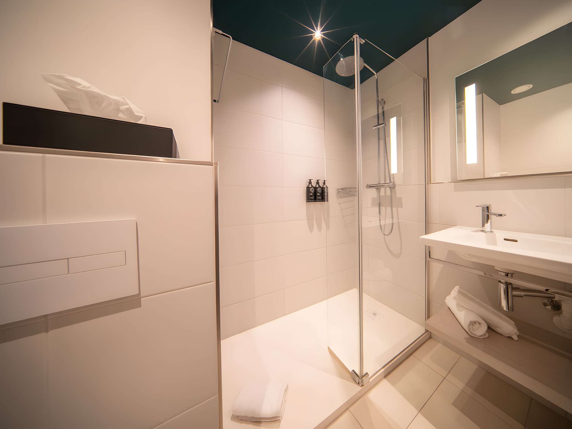 Maek Hotel Antwerp Central - Handwritten Collection