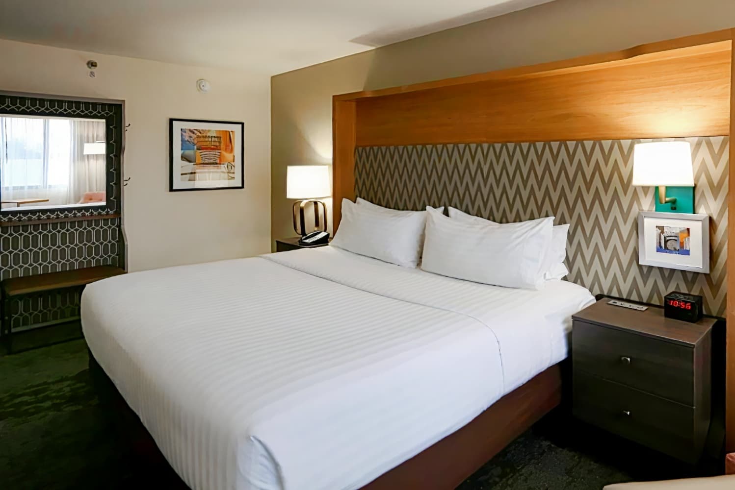 Holiday Inn Chicago North Shore