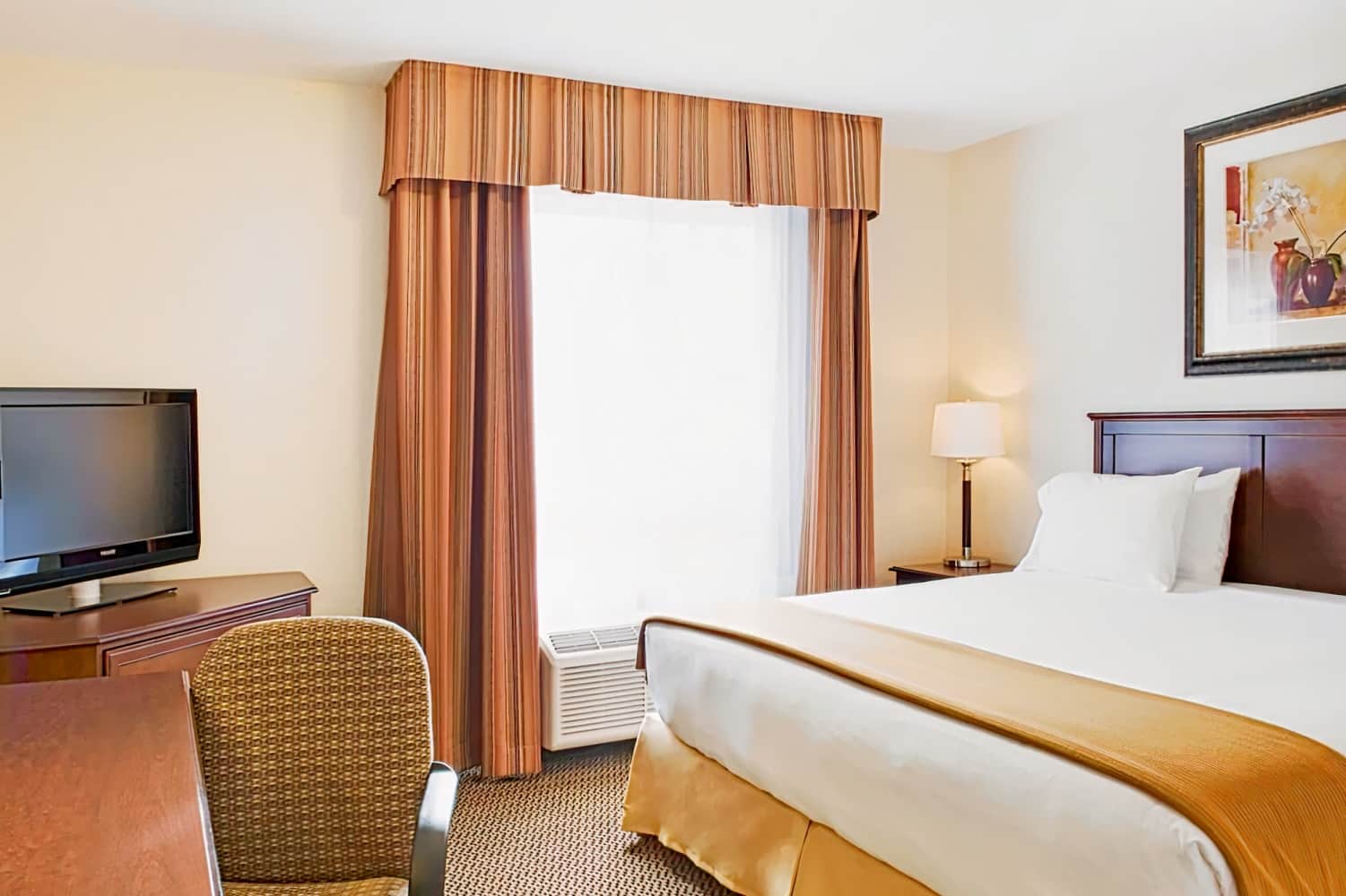 Holiday Inn Express & Suites Slave Lake