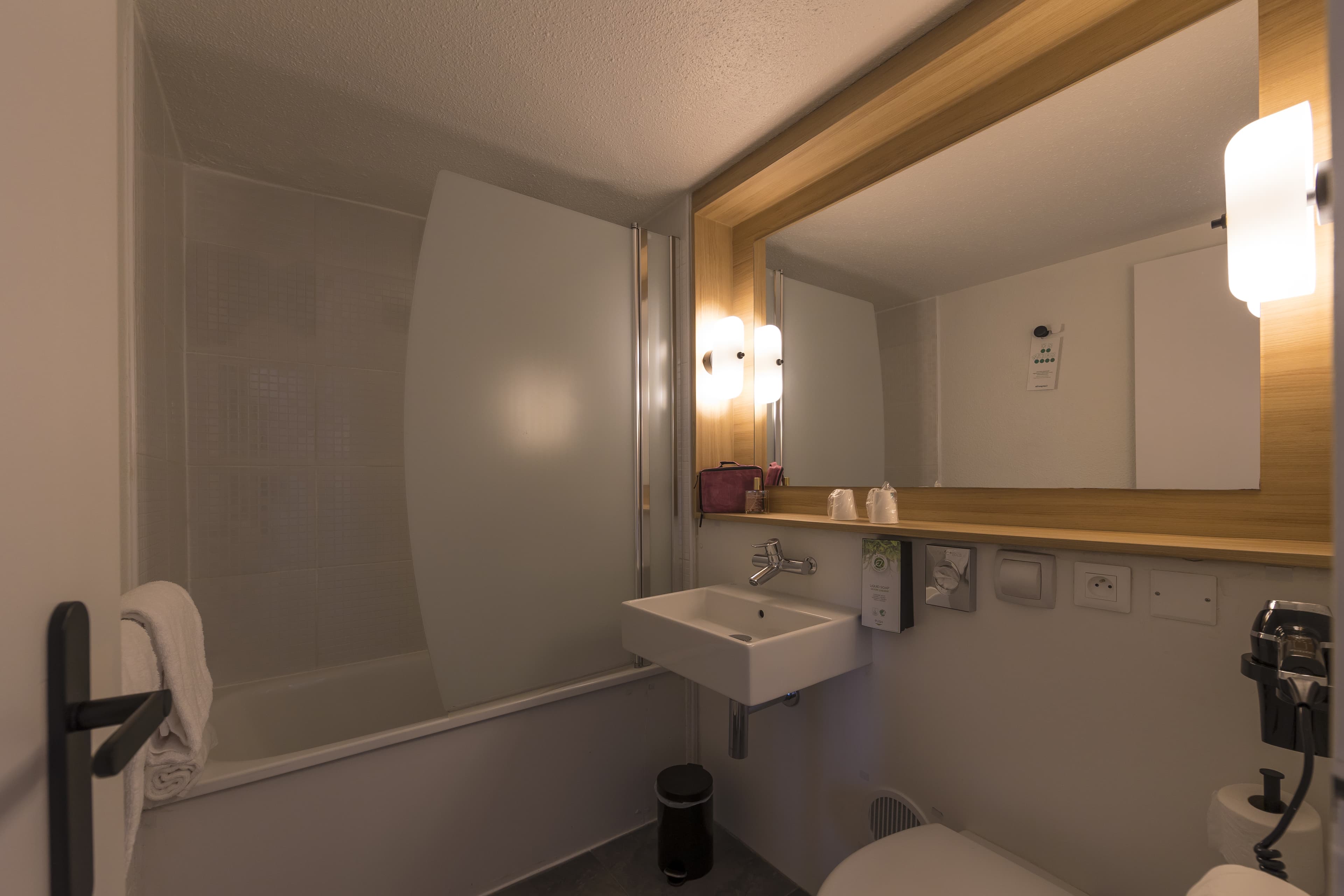 Campanile NATURE Le Mans Est