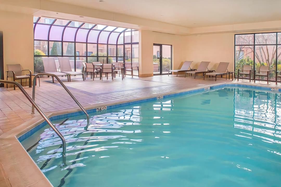 Sonesta Select Milwaukee Brookfield