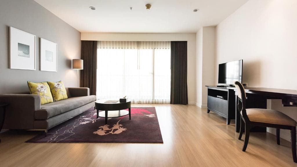 Somerset Park Suanplu