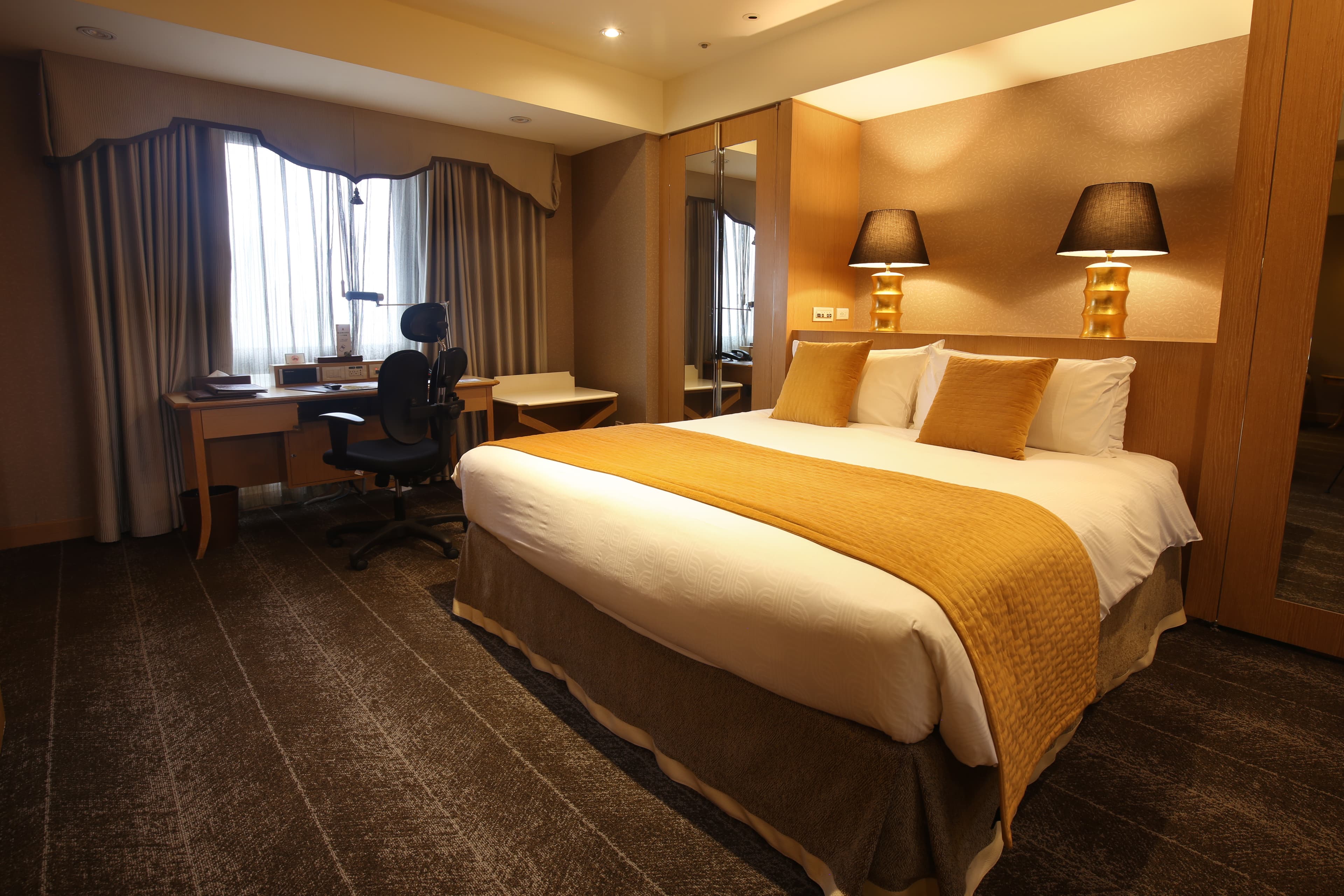 新莊翰品酒店 Chateau de Chine Hotel Xinzhuang