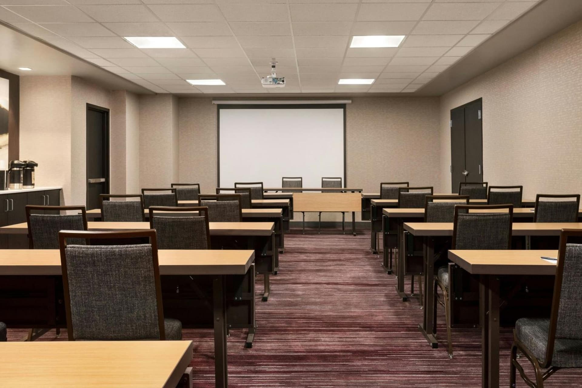 Courtyard by Marriott Topeka