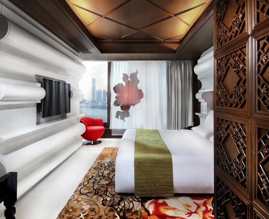Mira Moon Hotel
