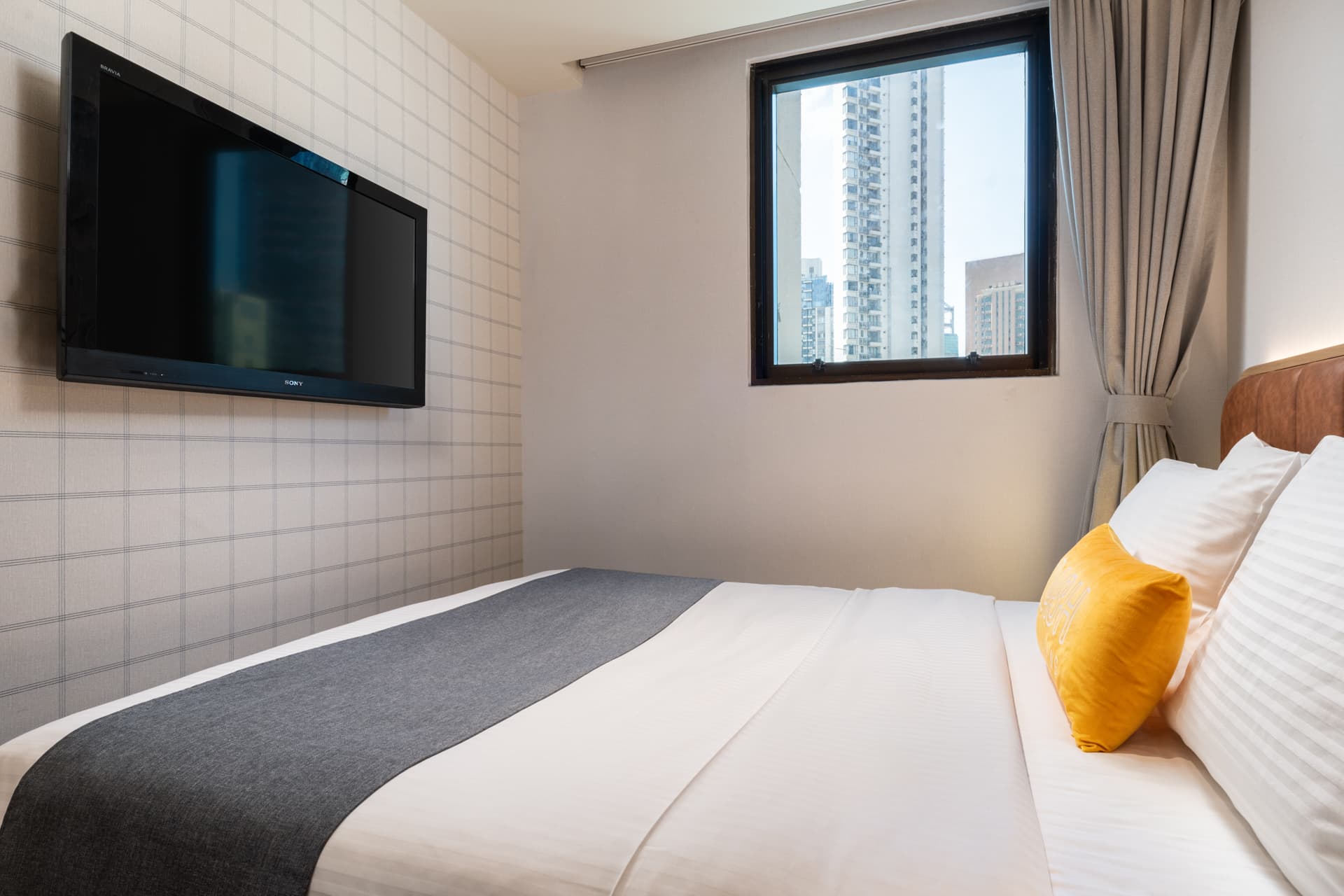 Dash Living on Hollywood