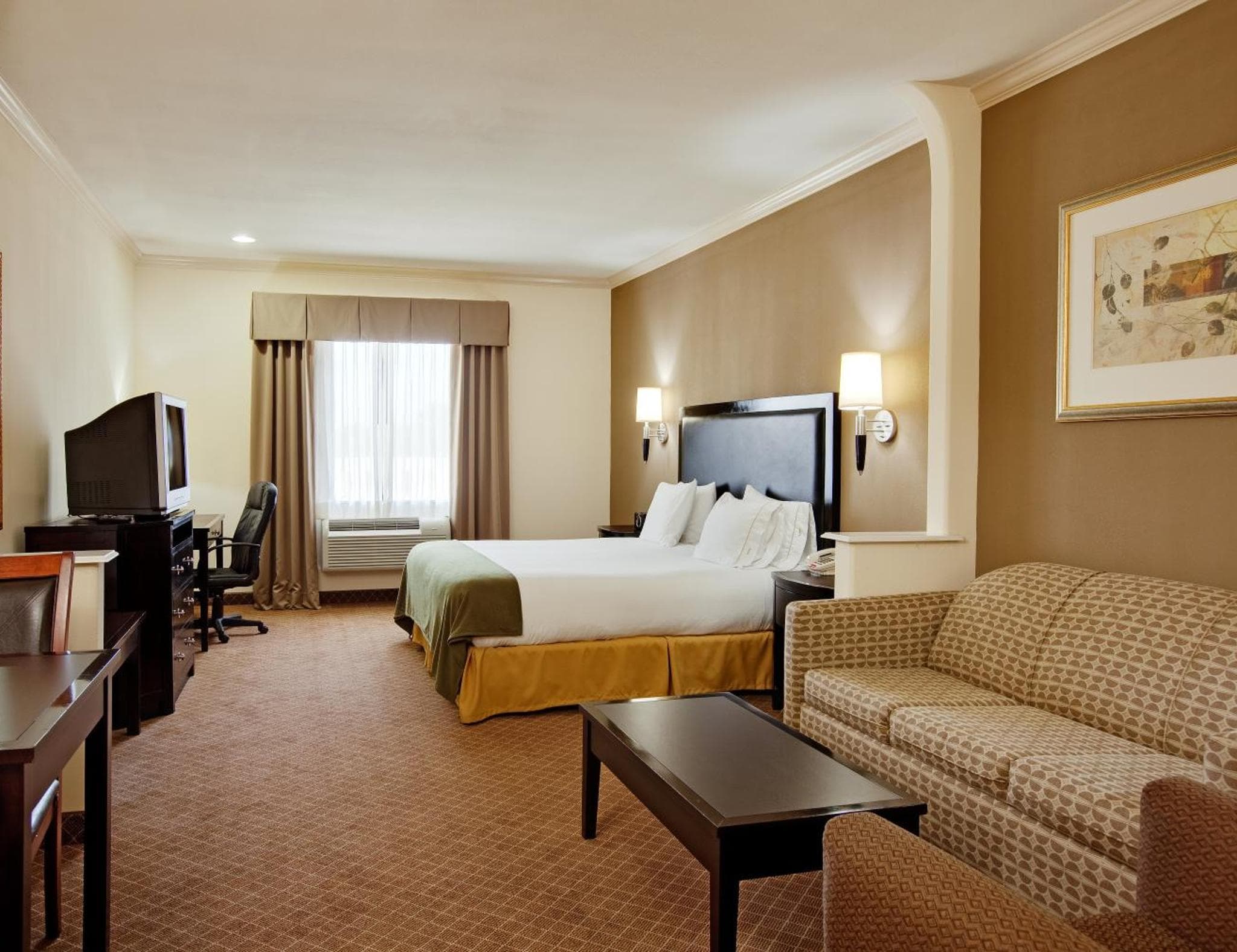 Holiday Inn Express & Suites La Porte, an IHG Hotel