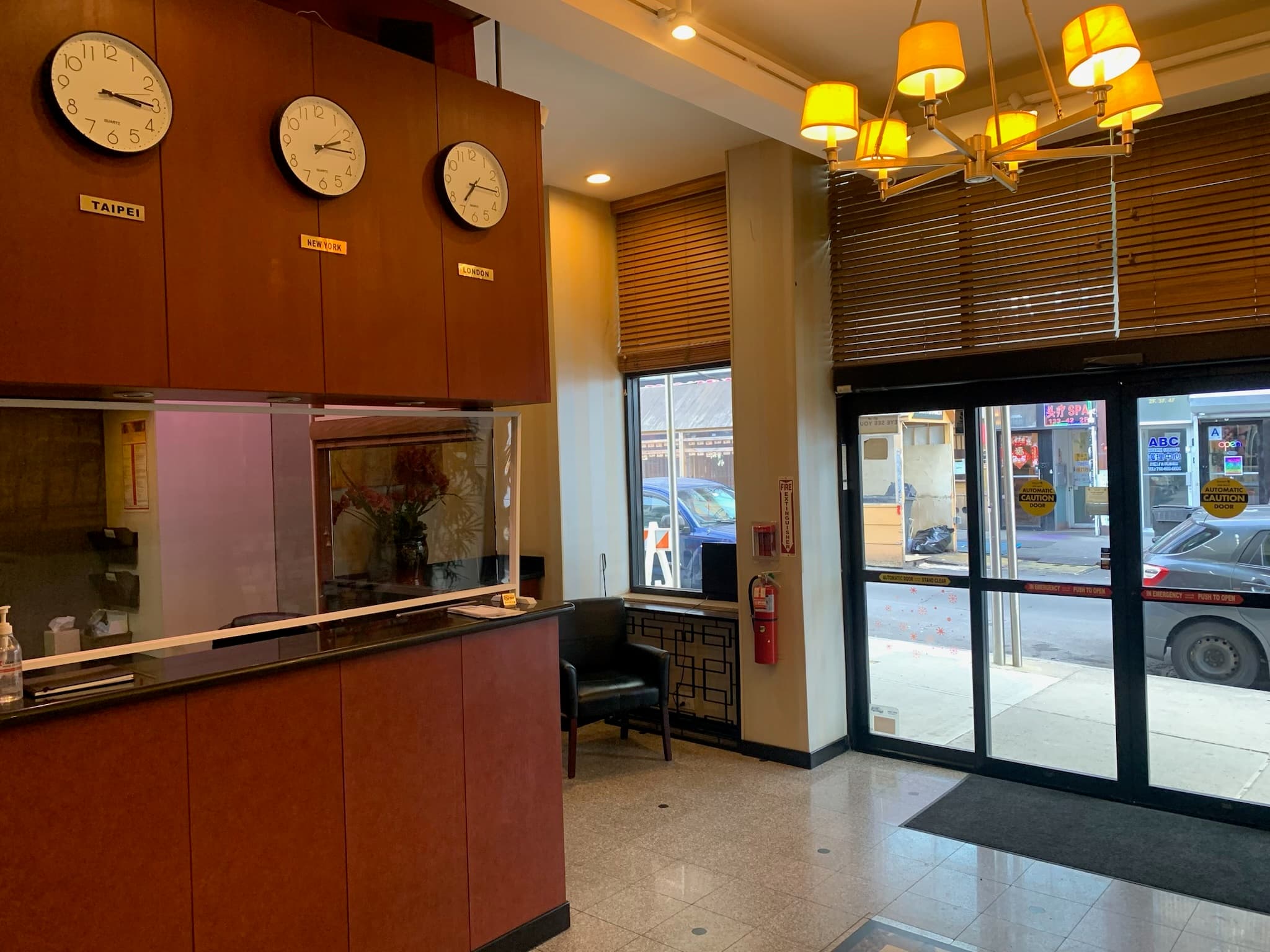 Sky Hotel Flushing/Laguardia Airport