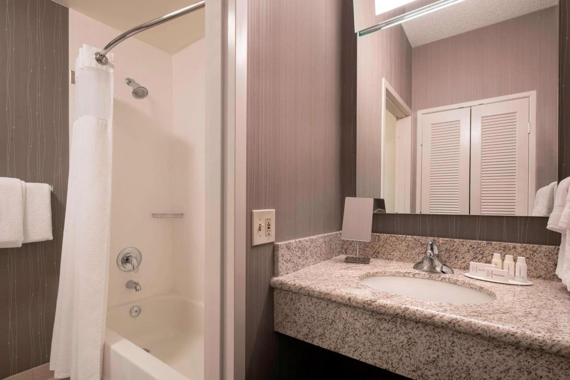 Sonesta Select Tempe Downtown
