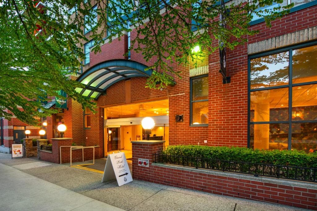 Grand Park Hotel & Suites Downtown Vancouver