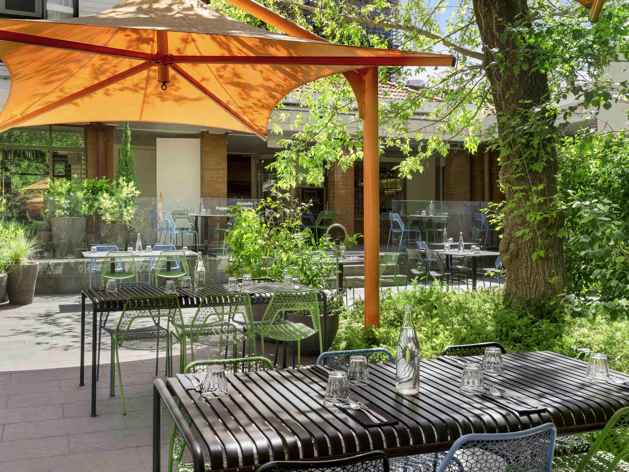 Peppers Gallery Hotel Canberra