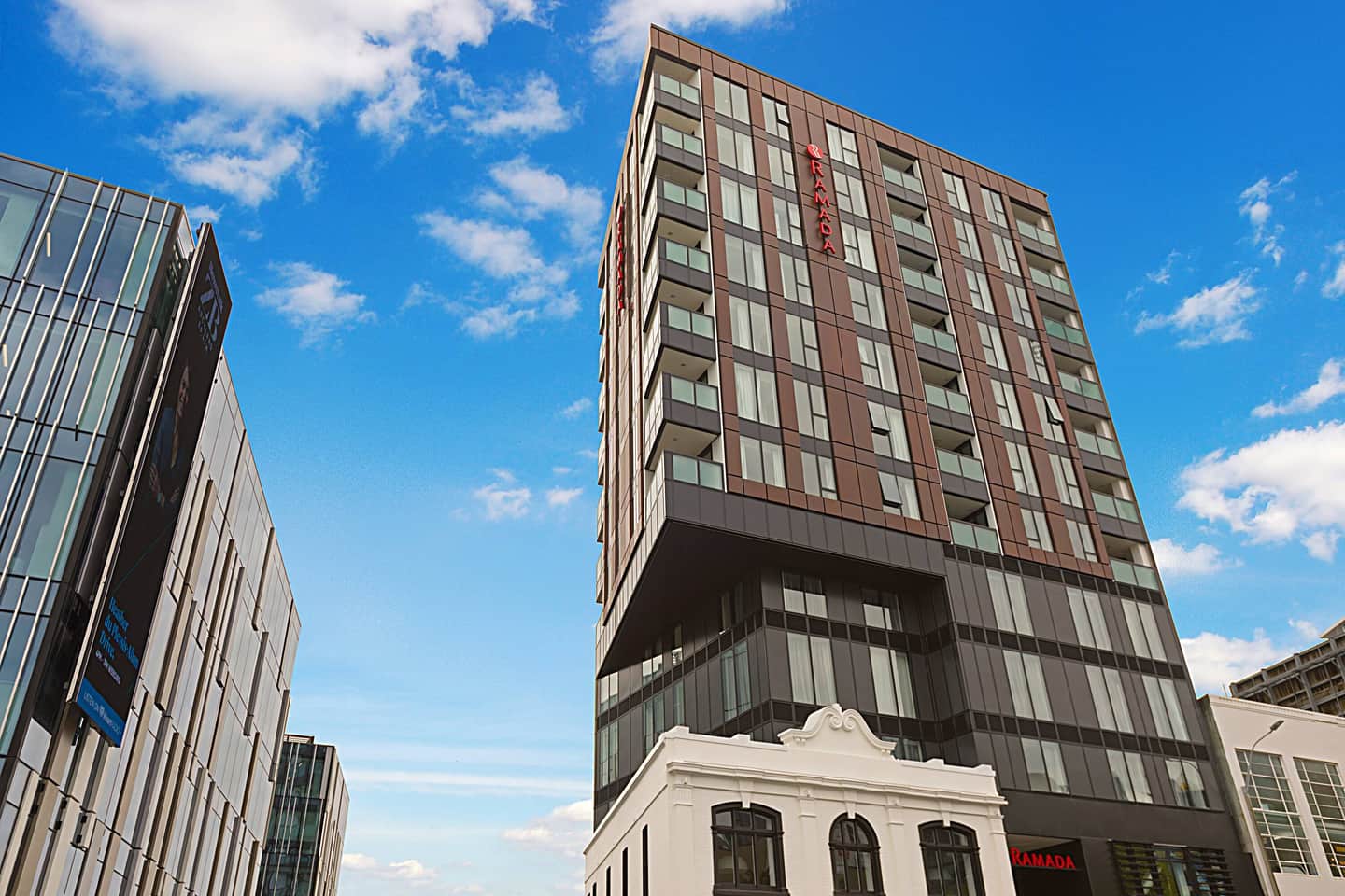 Ramada Suites Victoria Street West