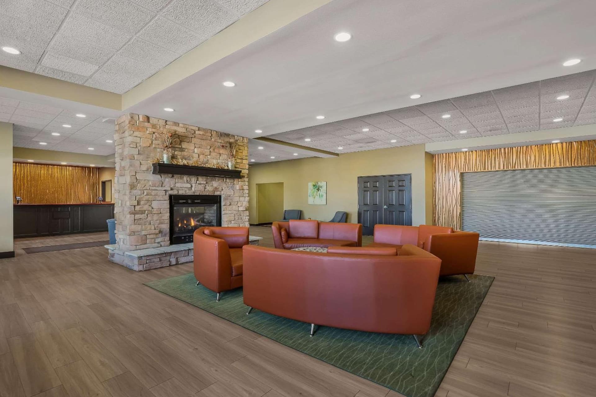 MainStay Suites Fitchburg - Madison