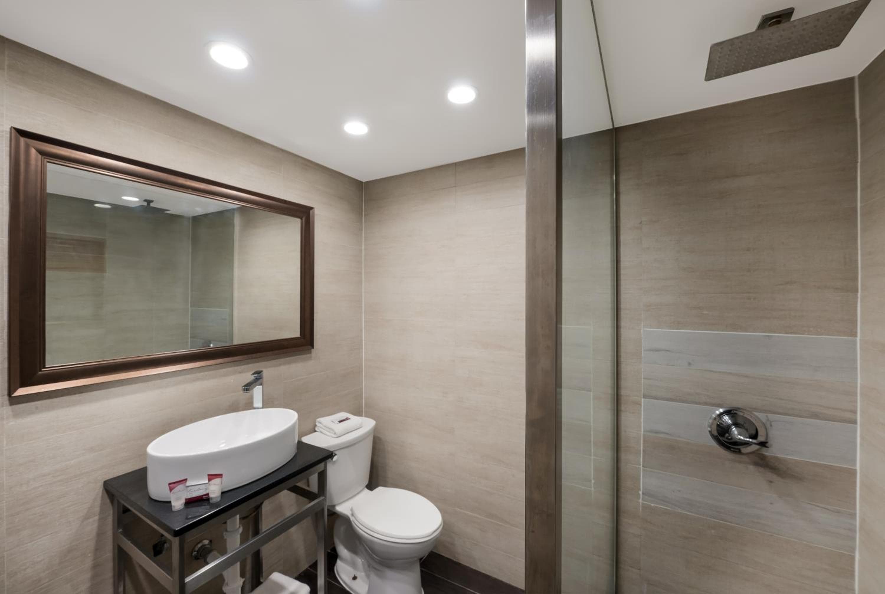 Essence Express Wayne