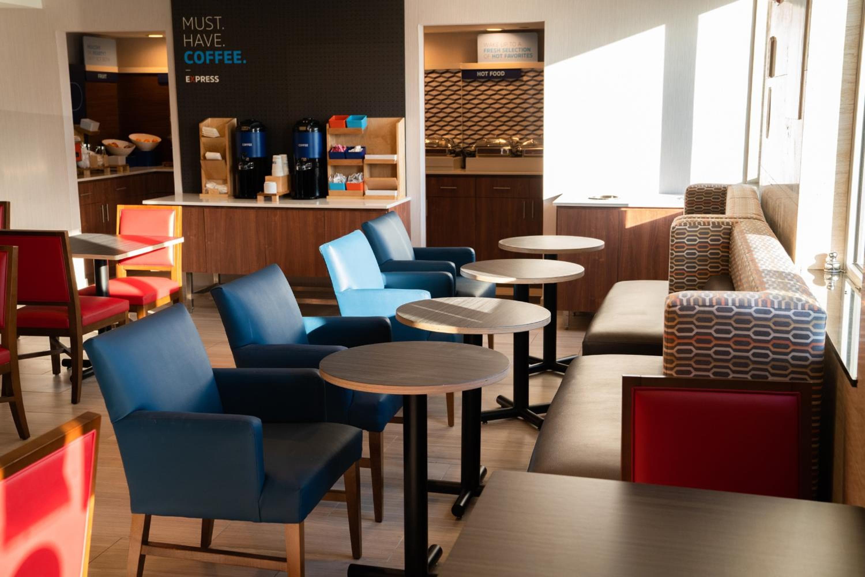 Holiday Inn Express Maspeth, an IHG Hotel