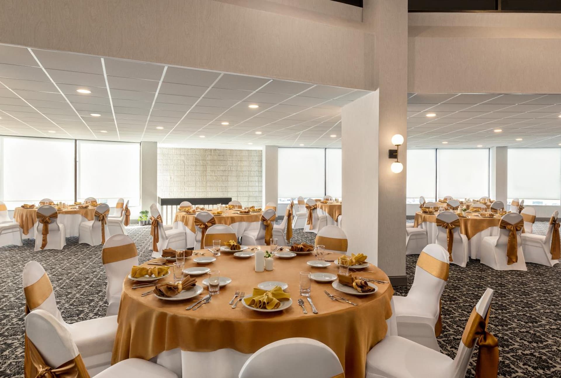 Holiday Inn Philadelphia Arpt-Stadium Area by IHG