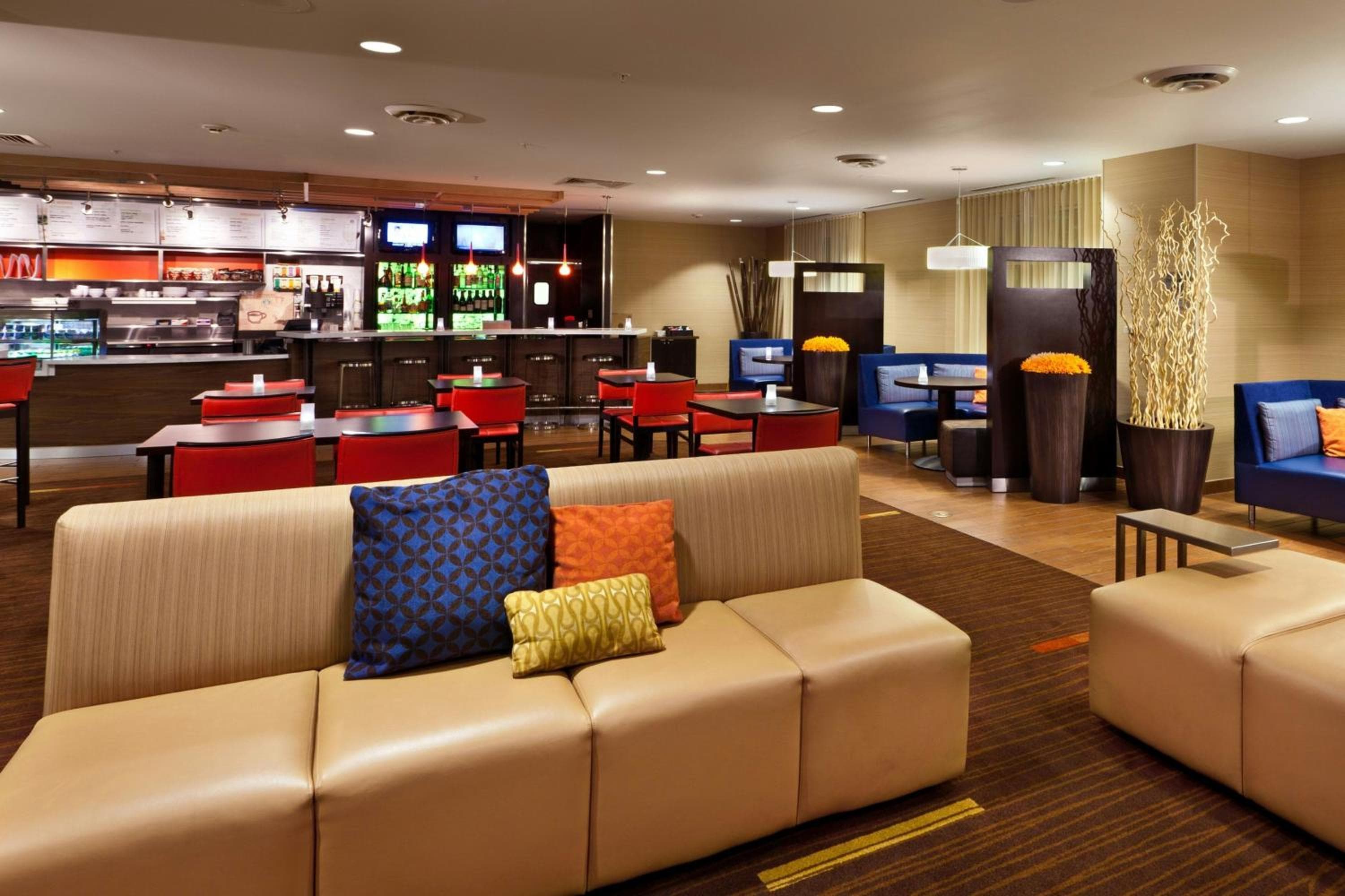 Courtyard by Marriott Easton-Columbus