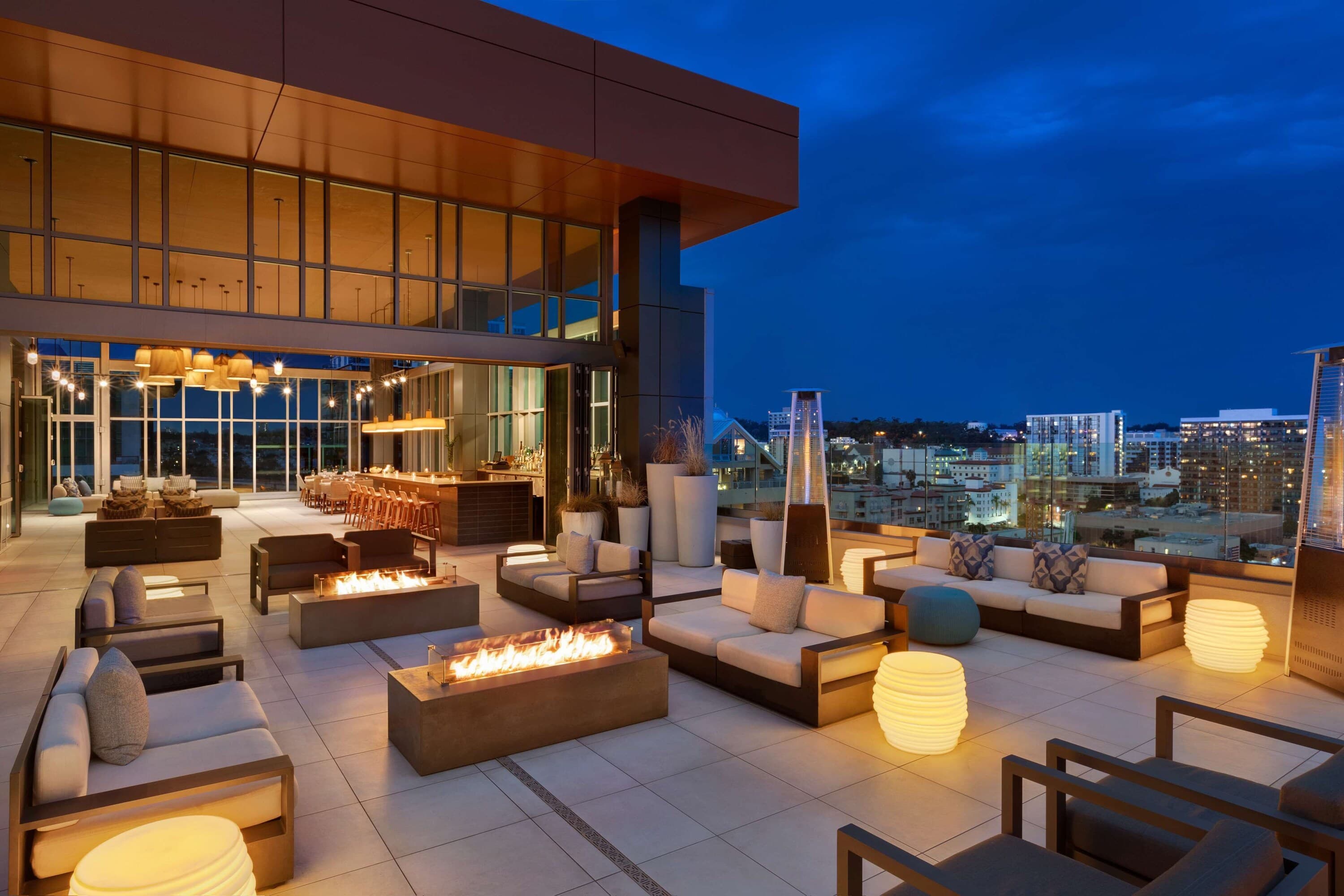 Carte Hotel San Diego Downtown, Curio Collection by Hilton