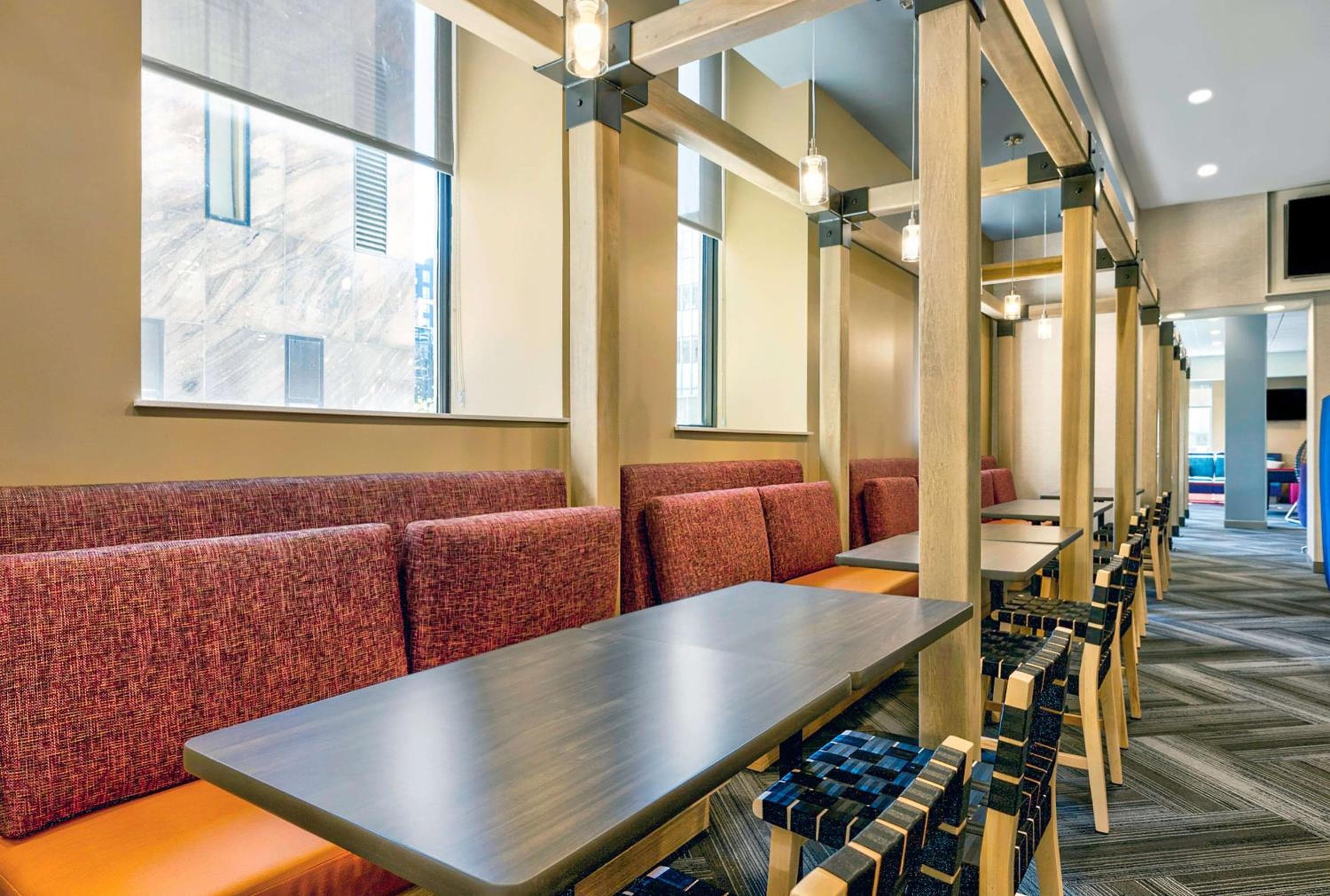 Tru by Hilton Minneapolis Downtown