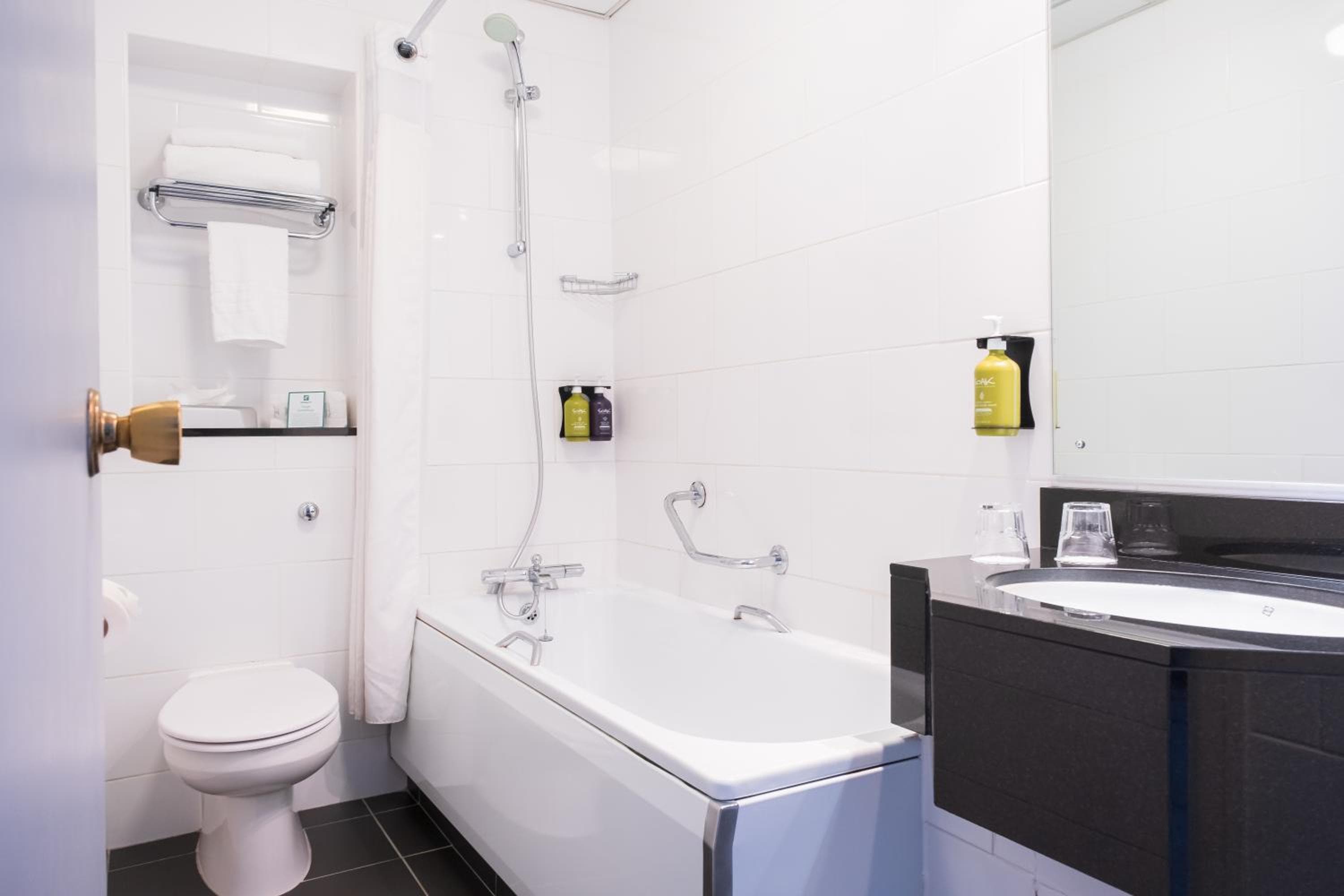 Holiday Inn Doncaster A1 M Jct 36 by IHG