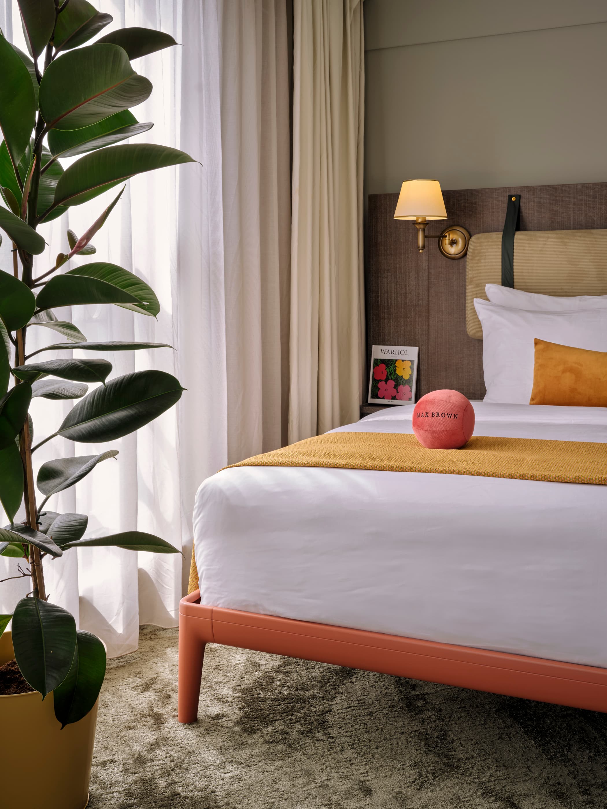 Max Brown 5th District, part of Sircle Collection