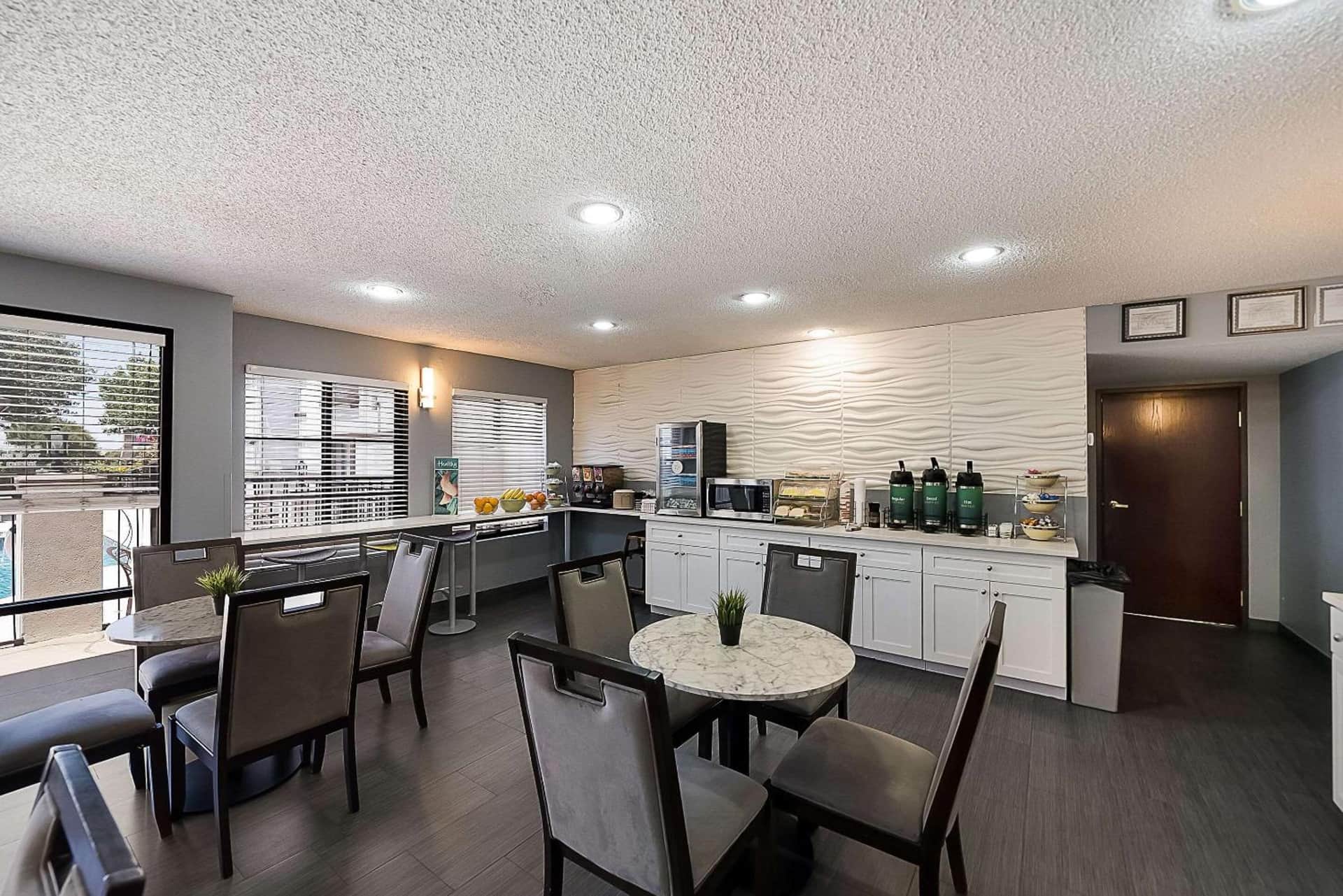 Quality Inn & Suites Irving DFW Airport South