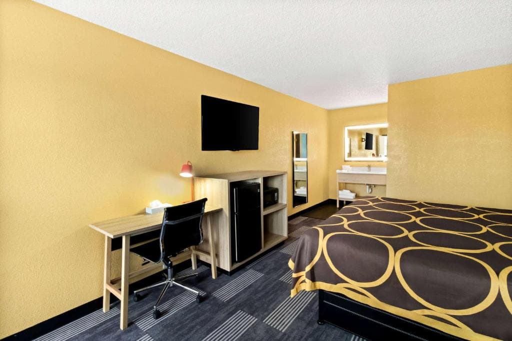 Super 8 by Wyndham Vandalia/Dayton International Airport